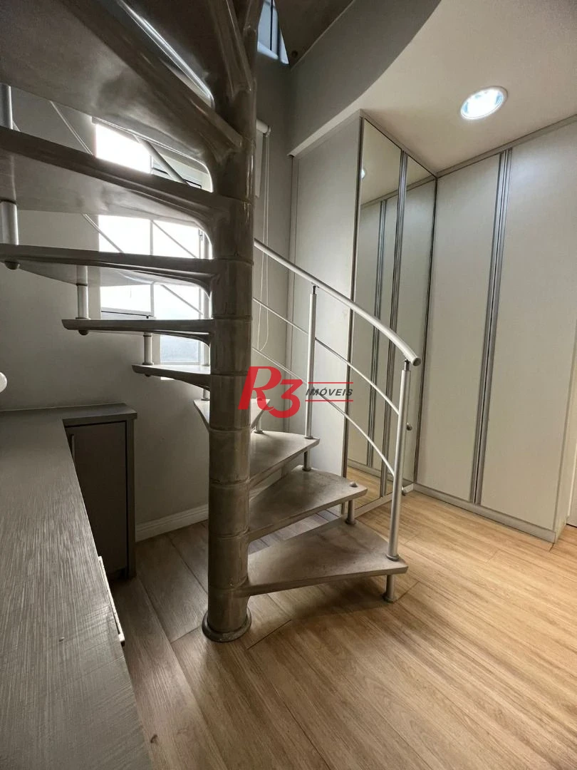 Sobrado com 4 suítes à venda, 240 m² por R$ 2.700.000 - Boqueirão - Santos/SP