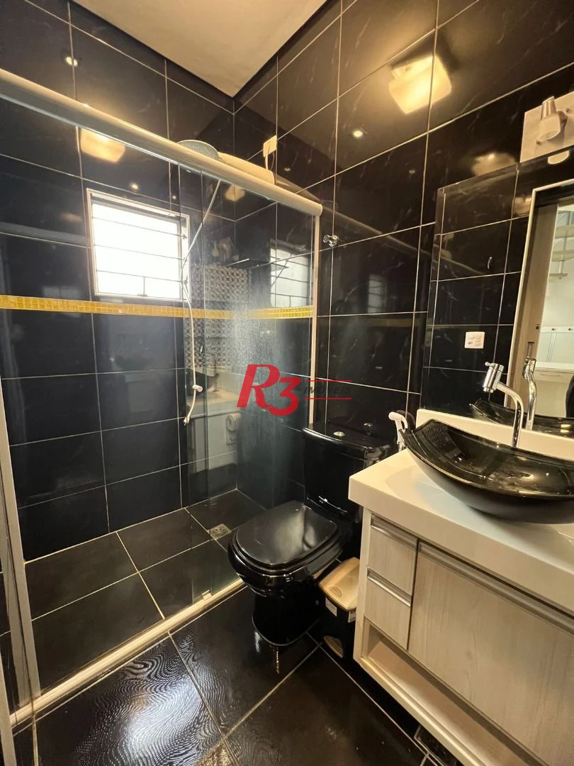 Sobrado com 4 suítes à venda, 240 m² por R$ 2.700.000 - Boqueirão - Santos/SP