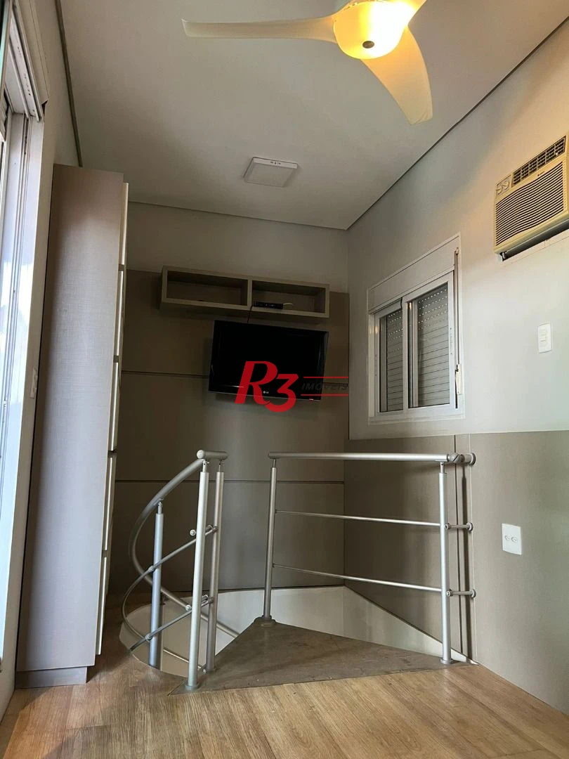 Sobrado com 4 suítes à venda, 240 m² por R$ 2.700.000 - Boqueirão - Santos/SP