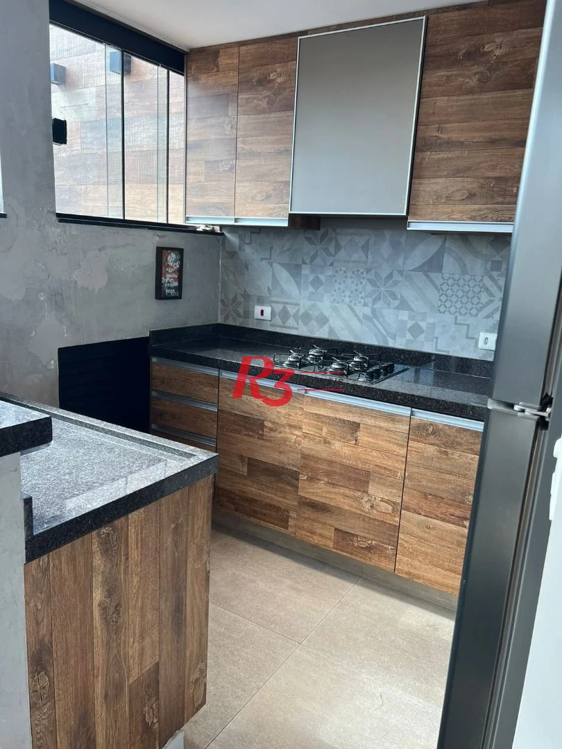 Sobrado com 4 suítes à venda, 240 m² por R$ 2.700.000 - Boqueirão - Santos/SP