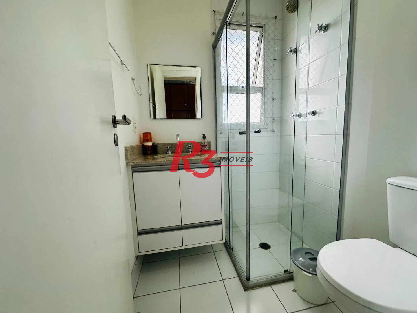 Apartamento com 2 dormitórios à venda, 70 m² por R$ 820.000,00 - Boqueirão - Santos/SP