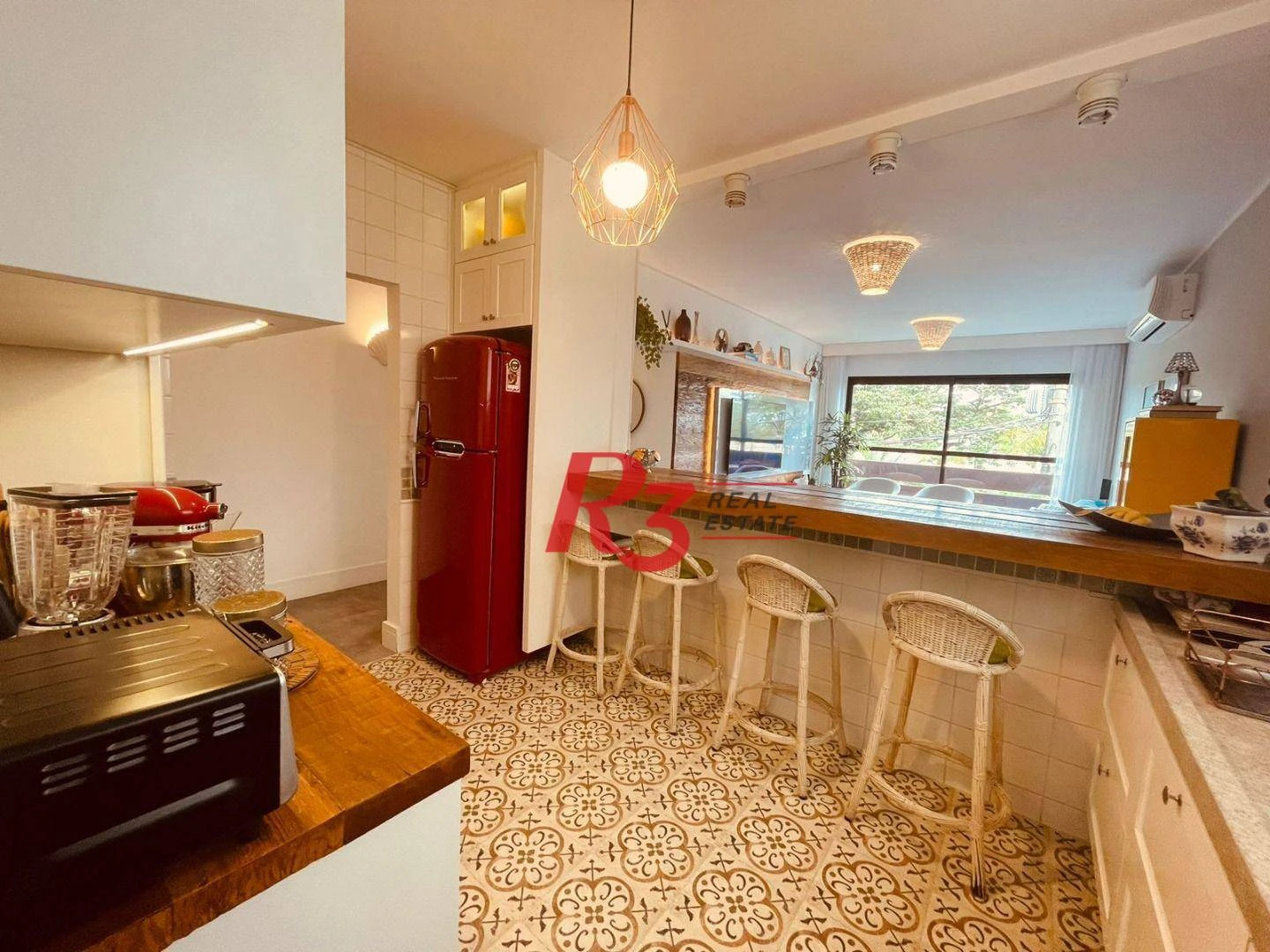Apartamento com 2 dormitórios à venda, 100 m² por R$ 1.250.000,00 - Gonzaga - Santos/SP