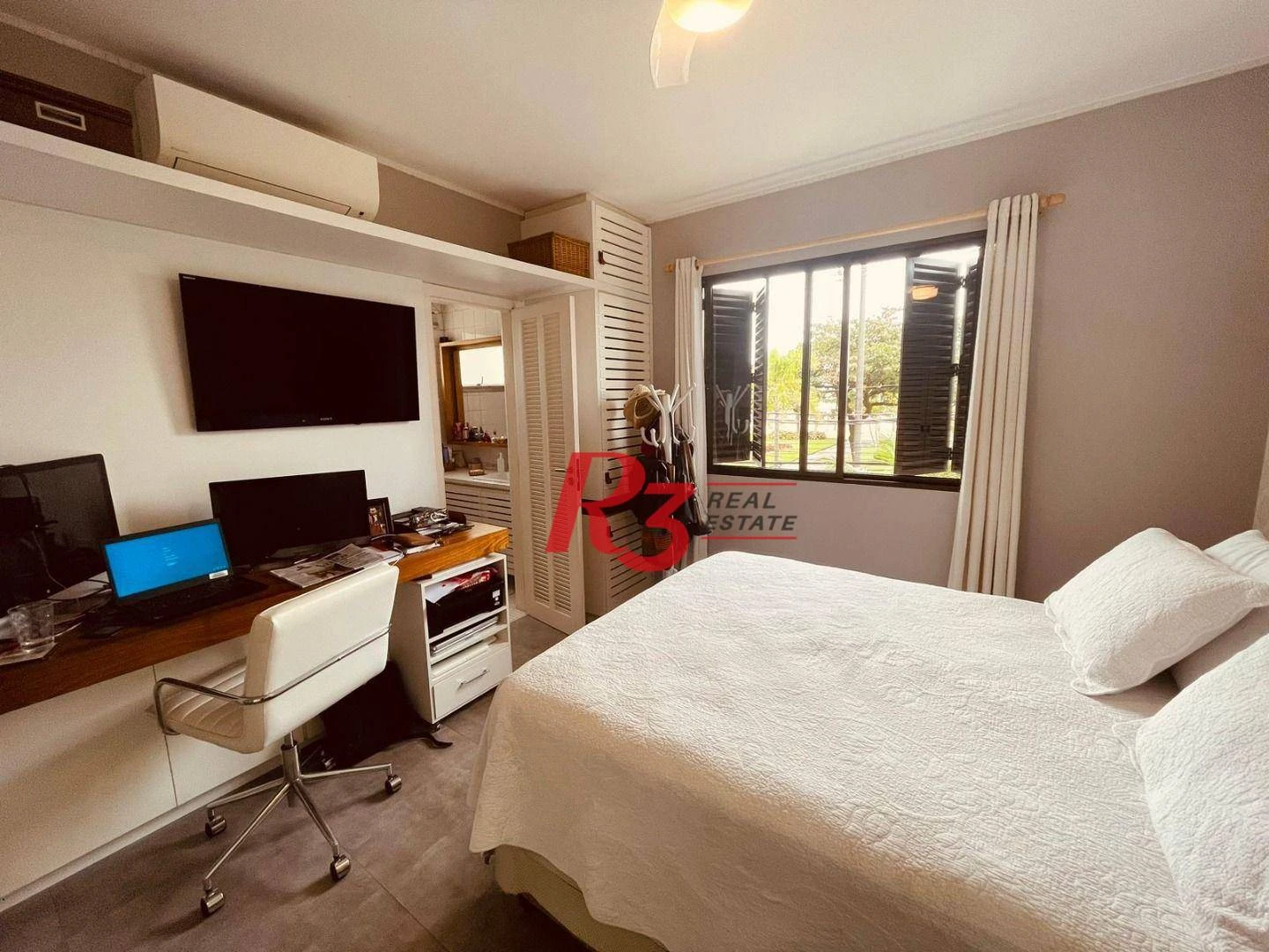 Apartamento com 2 dormitórios à venda, 100 m² por R$ 1.250.000,00 - Gonzaga - Santos/SP