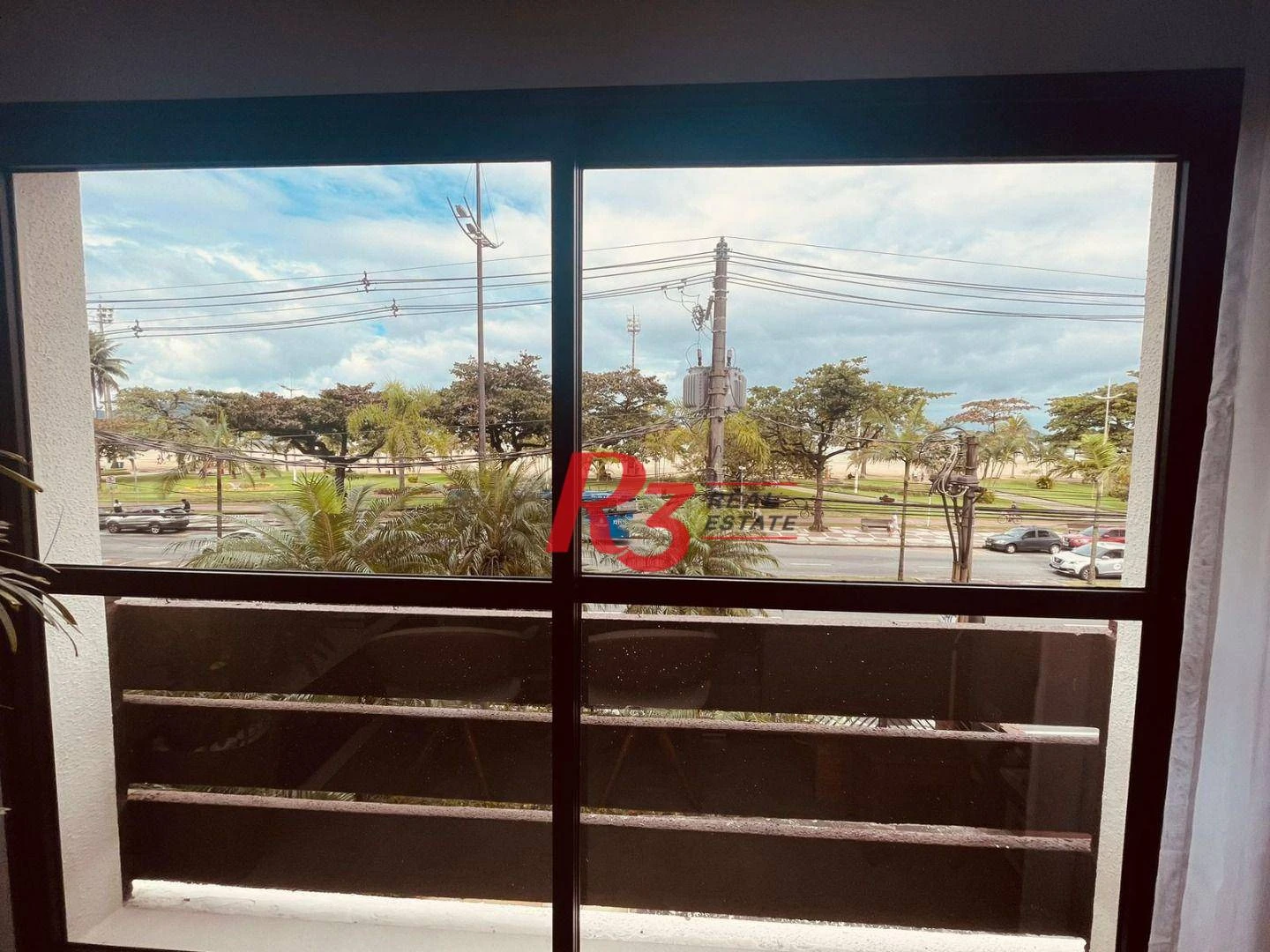 Apartamento com 2 dormitórios à venda, 100 m² por R$ 1.250.000,00 - Gonzaga - Santos/SP