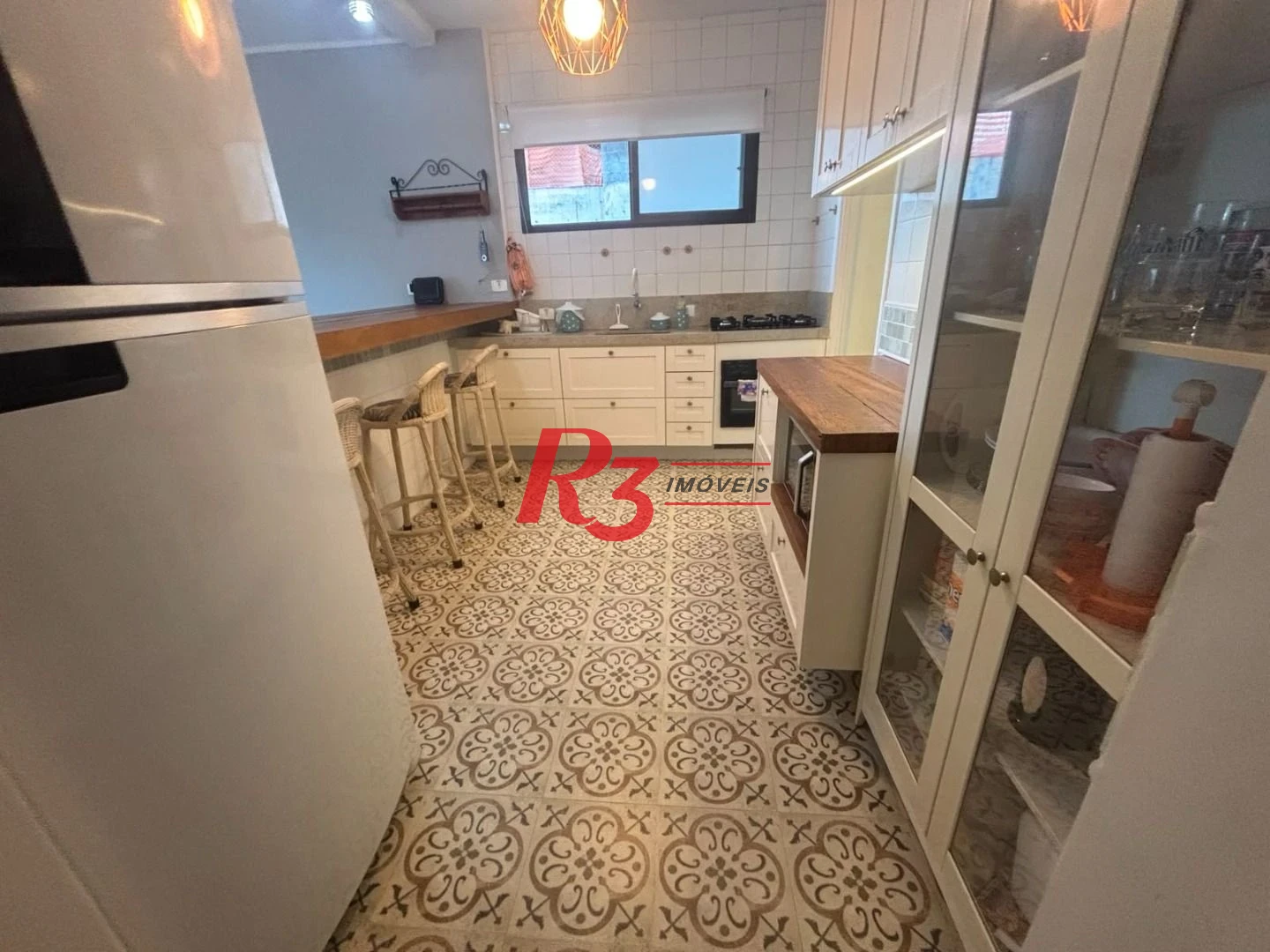 Apartamento com 2 dormitórios à venda, 100 m² por R$ 1.250.000,00 - Gonzaga - Santos/SP