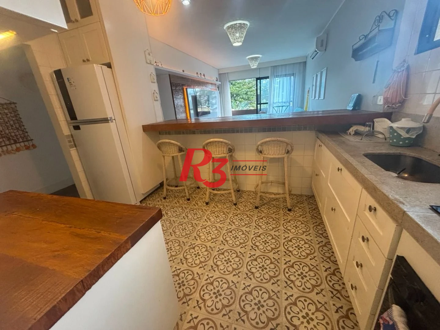 Apartamento com 2 dormitórios à venda, 100 m² por R$ 1.250.000,00 - Gonzaga - Santos/SP
