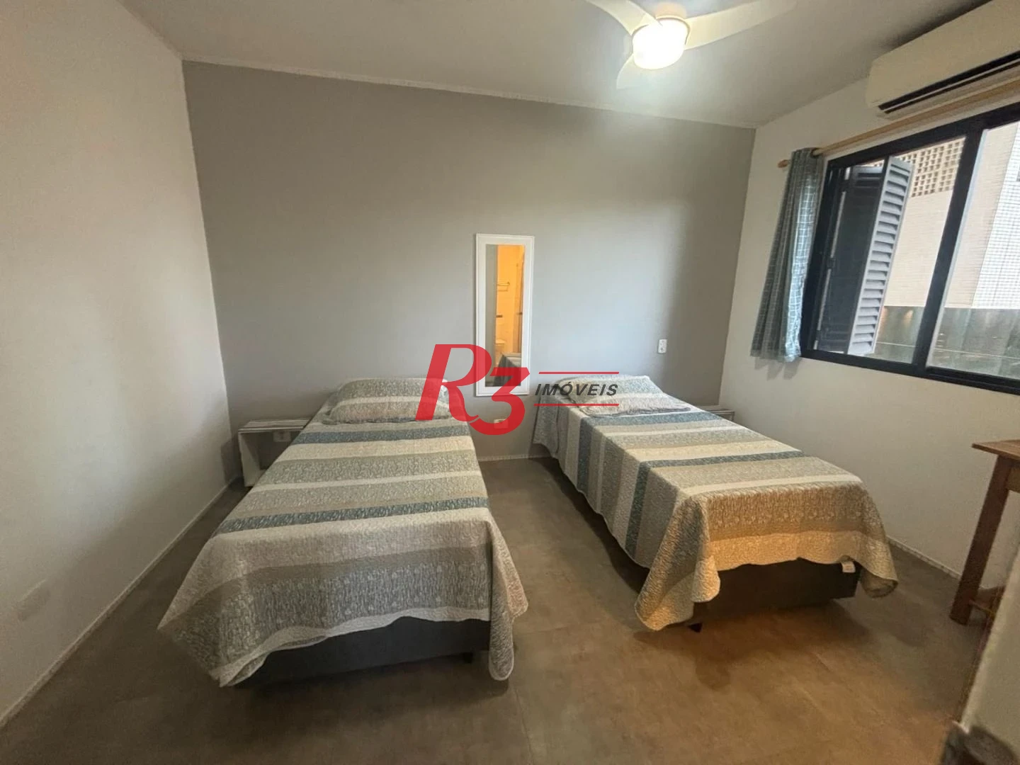Apartamento com 2 dormitórios à venda, 100 m² por R$ 1.250.000,00 - Gonzaga - Santos/SP