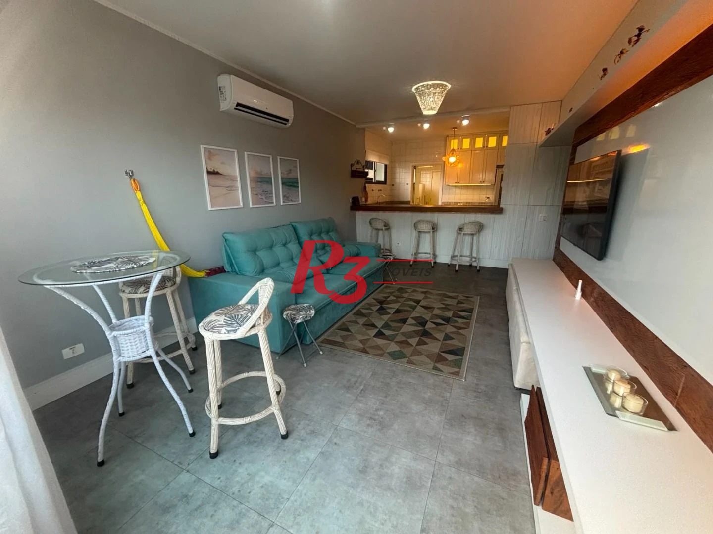 Apartamento com 2 dormitórios à venda, 100 m² por R$ 1.250.000,00 - Gonzaga - Santos/SP