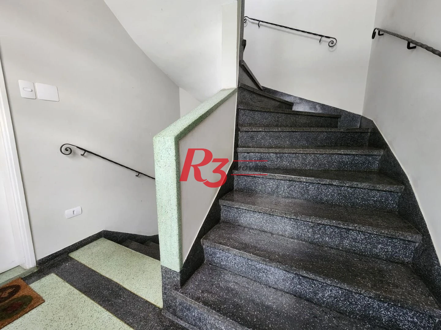 Apartamento à venda, 74 m² por R$ 405.000,00 - Ponta da Praia - Santos/SP