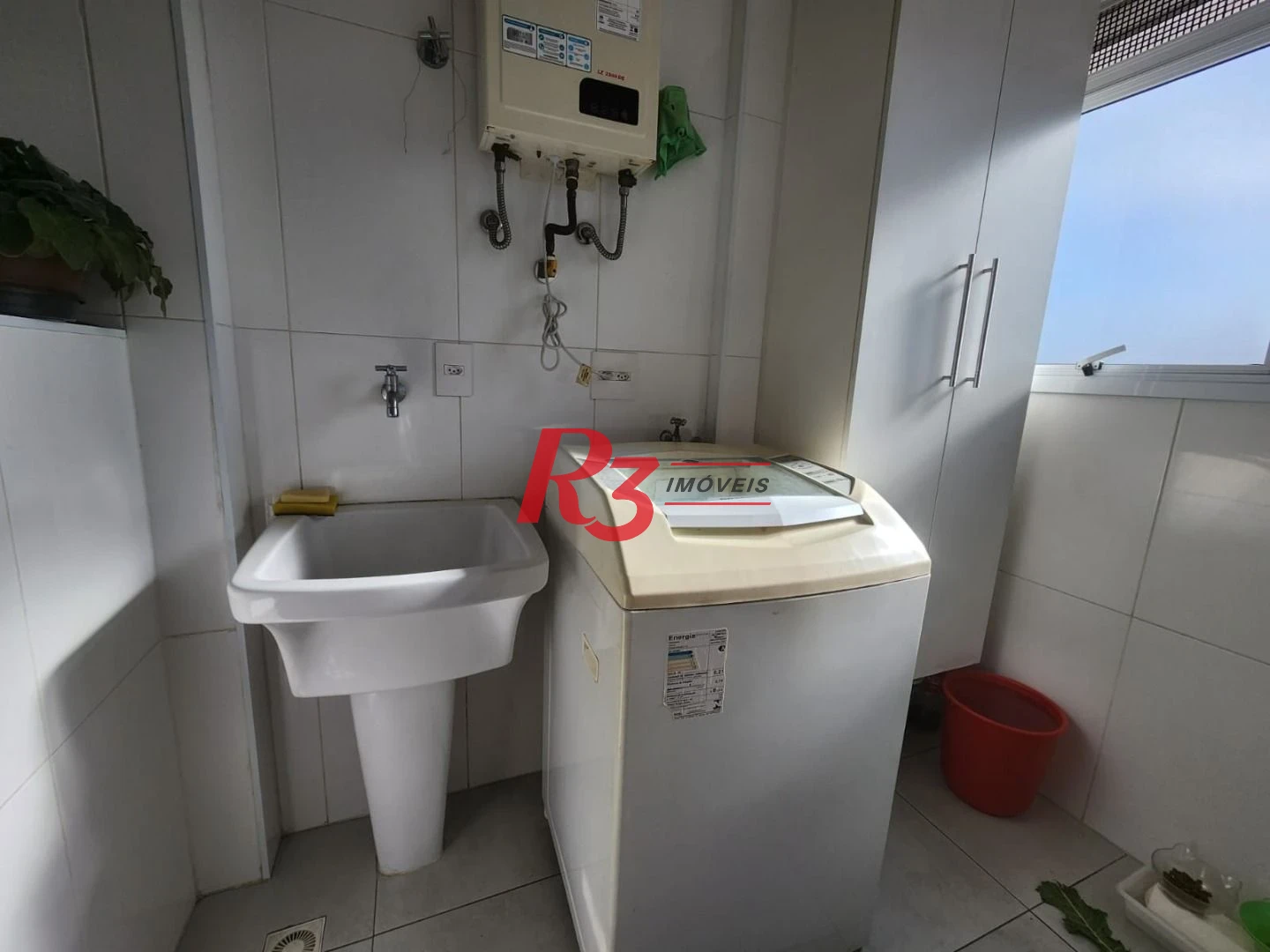 Apartamento à venda, 75 m² por R$ 670.000,00 - Embaré - Santos/SP