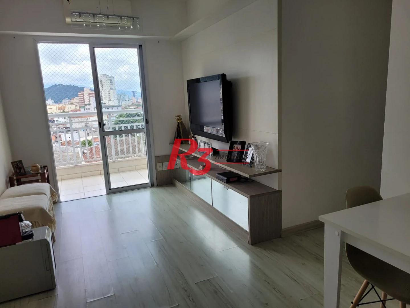 Apartamento com 2 dormitórios à venda, 64 m² por R$ 590.000,00 - Marapé - Santos/SP