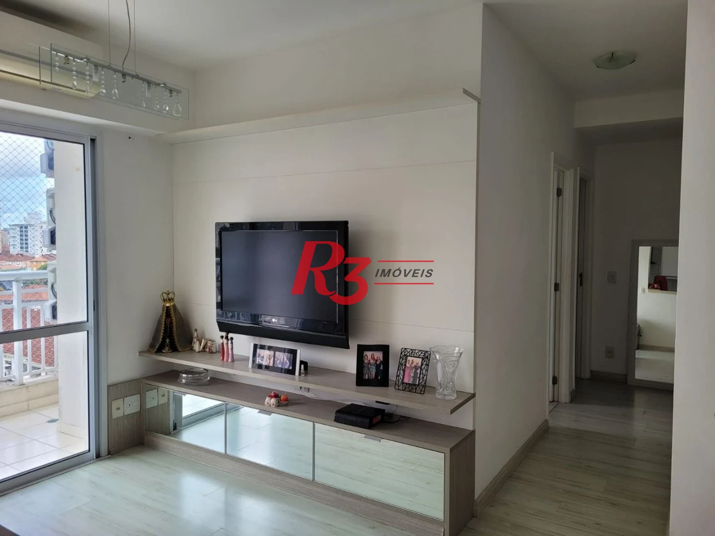 Apartamento com 2 dormitórios à venda, 64 m² por R$ 590.000,00 - Marapé - Santos/SP
