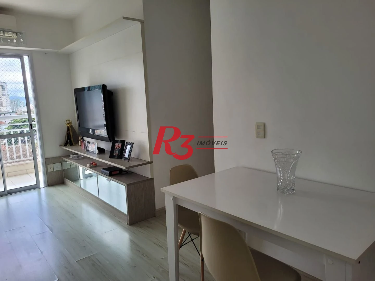 Apartamento com 2 dormitórios à venda, 64 m² por R$ 590.000,00 - Marapé - Santos/SP