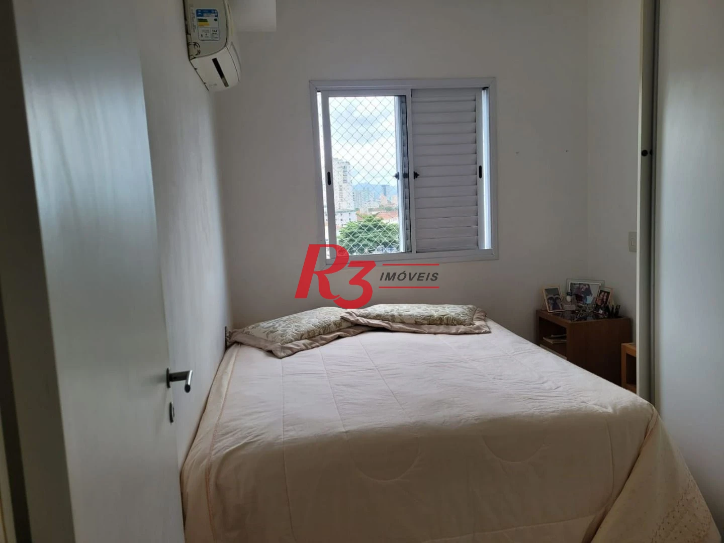 Apartamento com 2 dormitórios à venda, 64 m² por R$ 590.000,00 - Marapé - Santos/SP