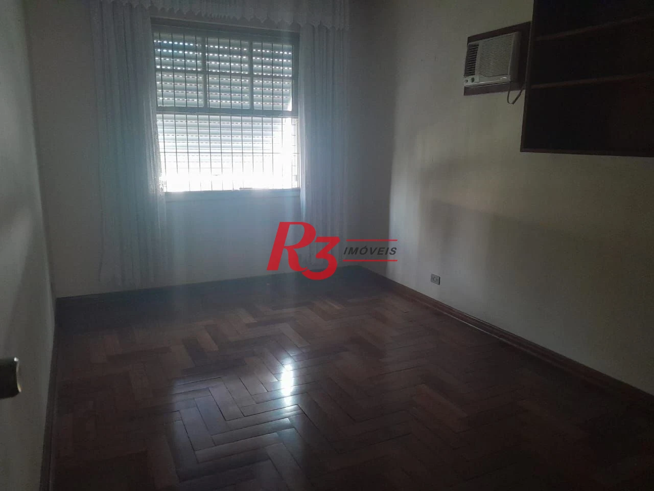 Casa à venda, 250 m² por R$ 1.600.000,00 - Gonzaga - Santos/SP