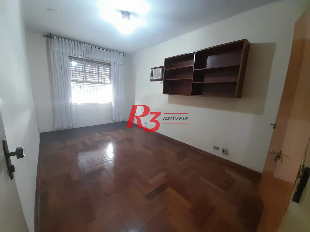 Casa à venda, 250 m² por R$ 1.600.000,00 - Gonzaga - Santos/SP