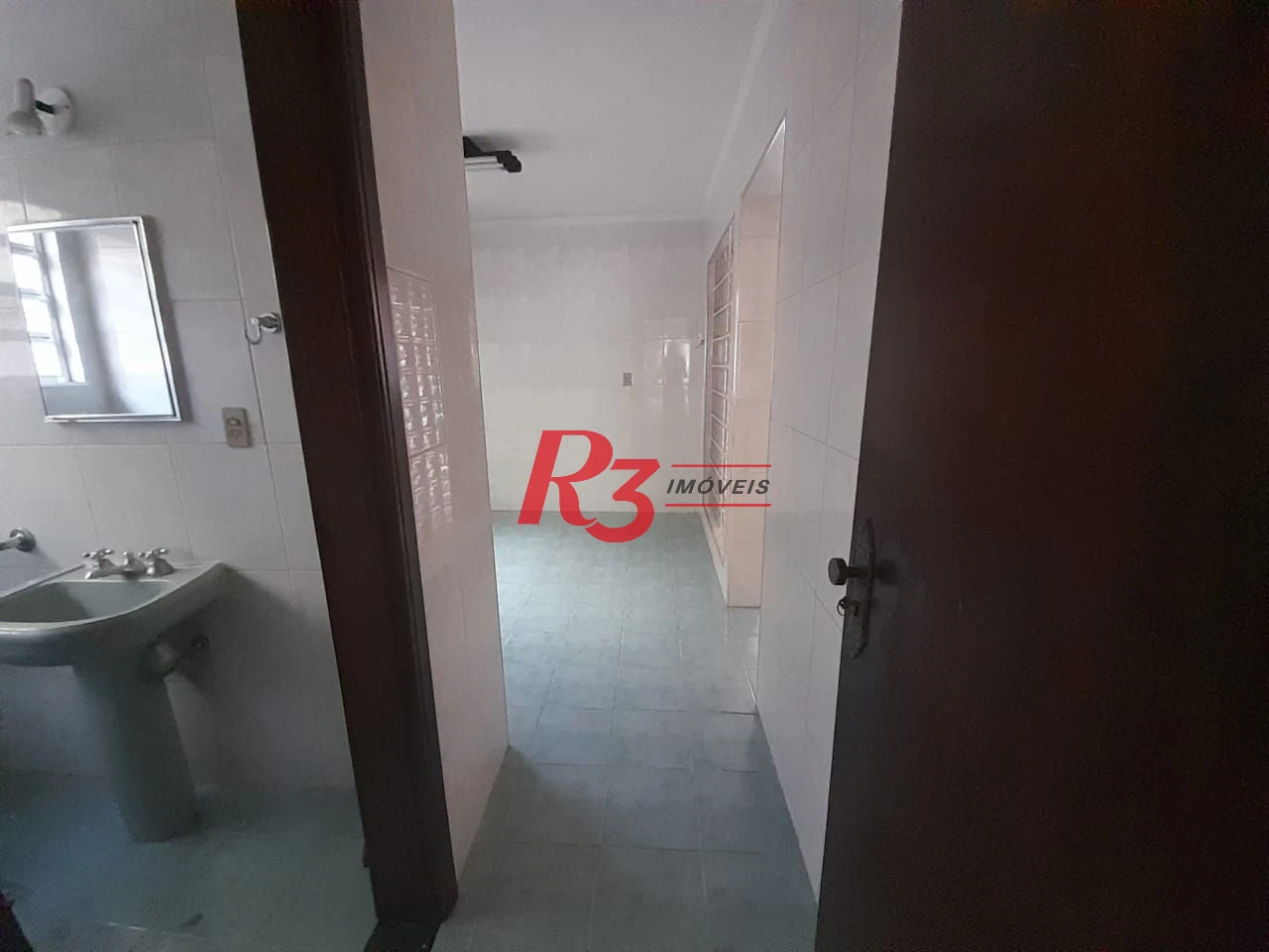 Casa à venda, 250 m² por R$ 1.600.000,00 - Gonzaga - Santos/SP