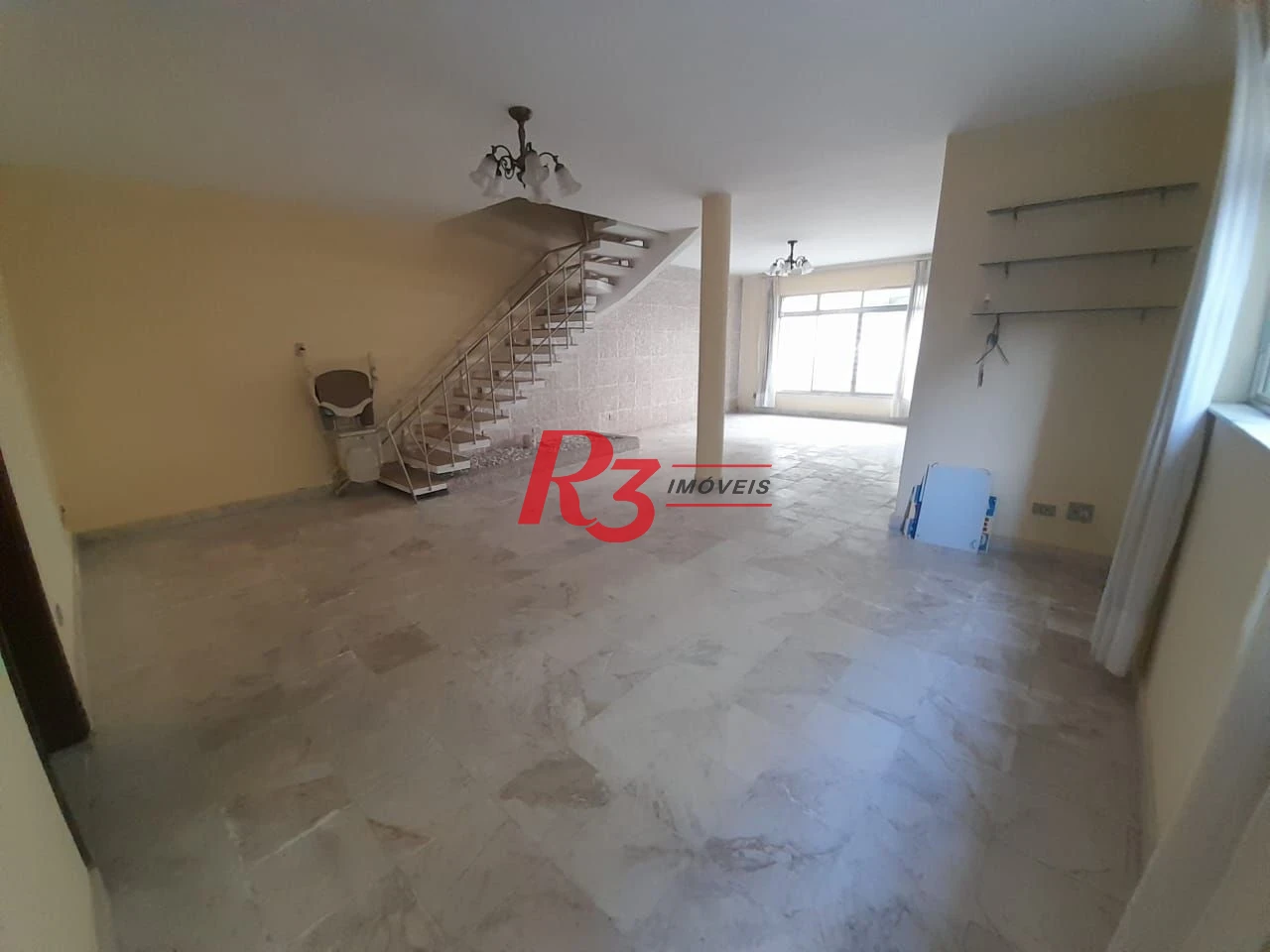 Casa à venda, 250 m² por R$ 1.600.000,00 - Gonzaga - Santos/SP