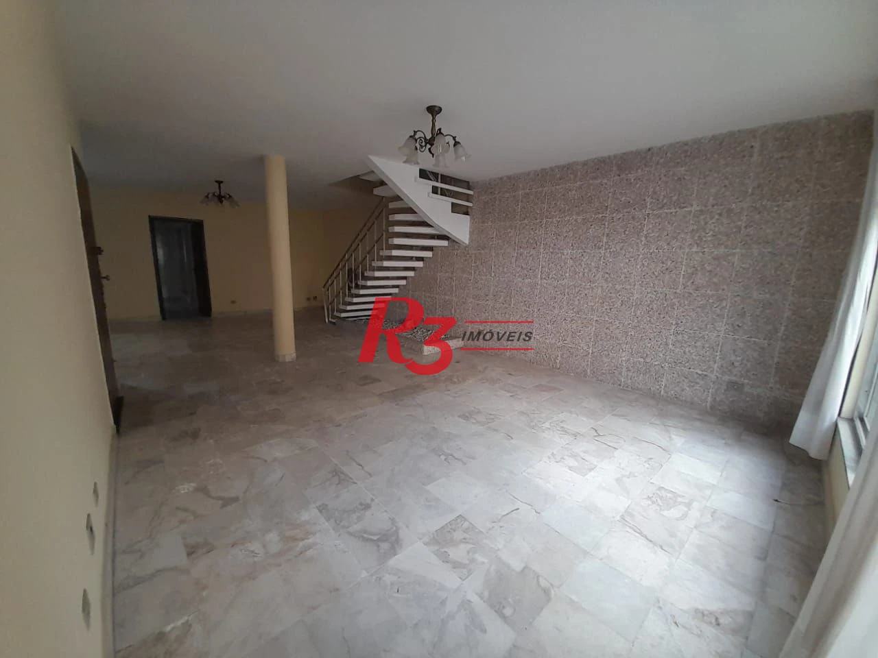 Casa à venda, 250 m² por R$ 1.600.000,00 - Gonzaga - Santos/SP