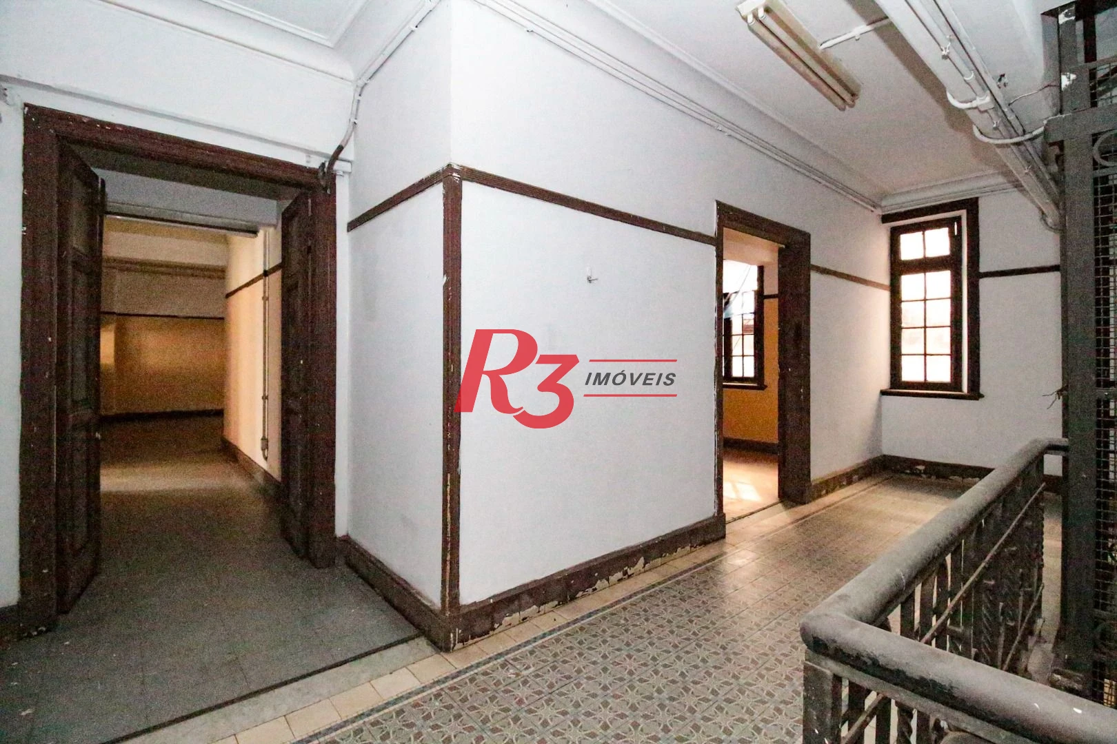 Prédio, 4200 m² - venda por R$ 18.000.000,00 ou aluguel por R$ 150.000,00/mês - Centro - Santos/SP