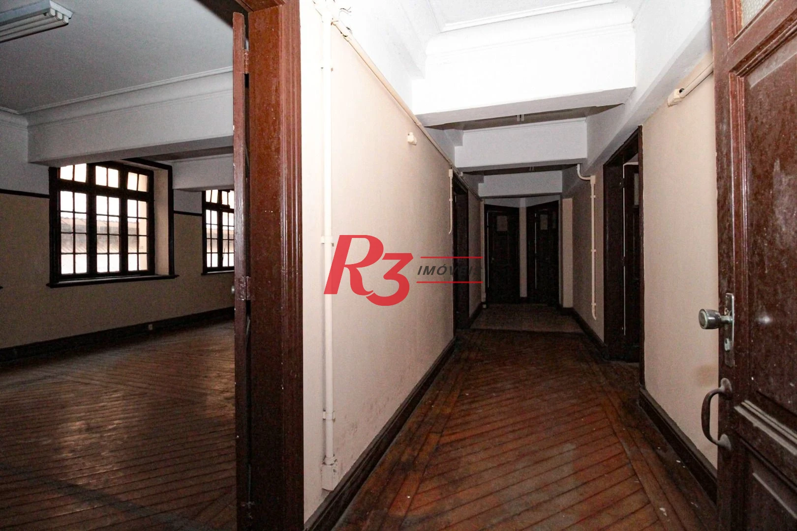 Prédio, 4200 m² - venda por R$ 18.000.000,00 ou aluguel por R$ 150.000,00/mês - Centro - Santos/SP