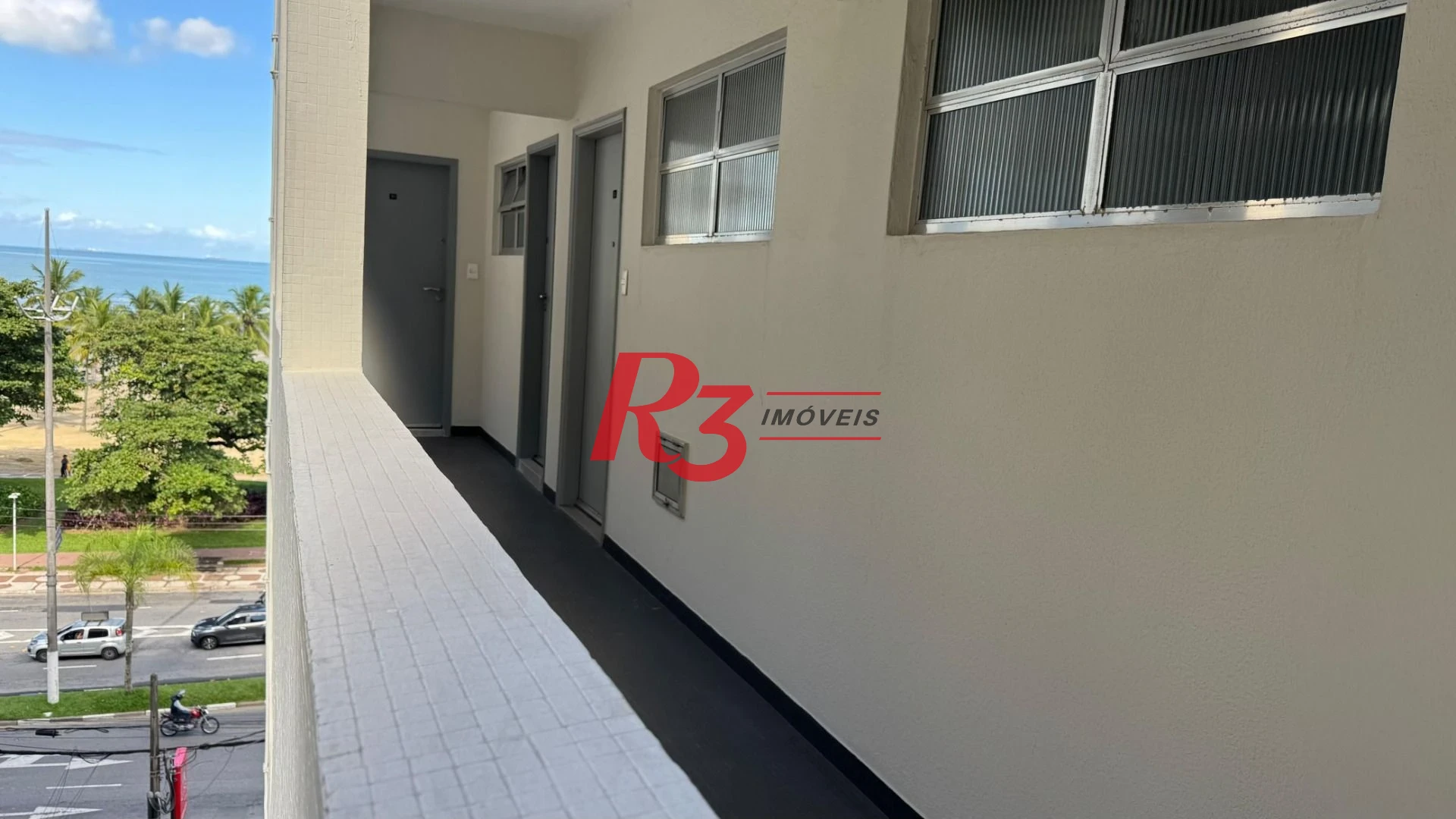 Apartamento com 2 dormitórios à venda, 55 m² por R$ 535.000,00 - Gonzaga - Santos/SP