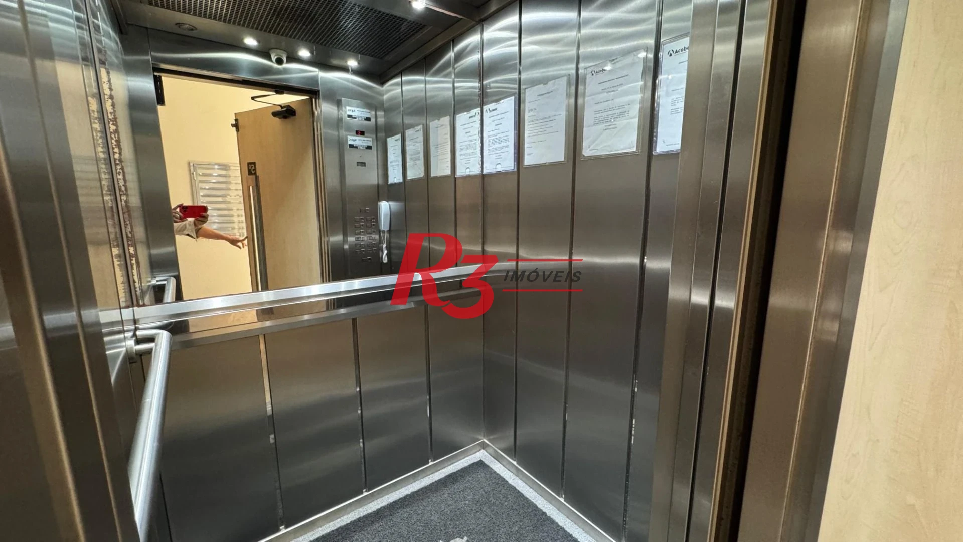 Apartamento com 2 dormitórios à venda, 55 m² por R$ 535.000,00 - Gonzaga - Santos/SP