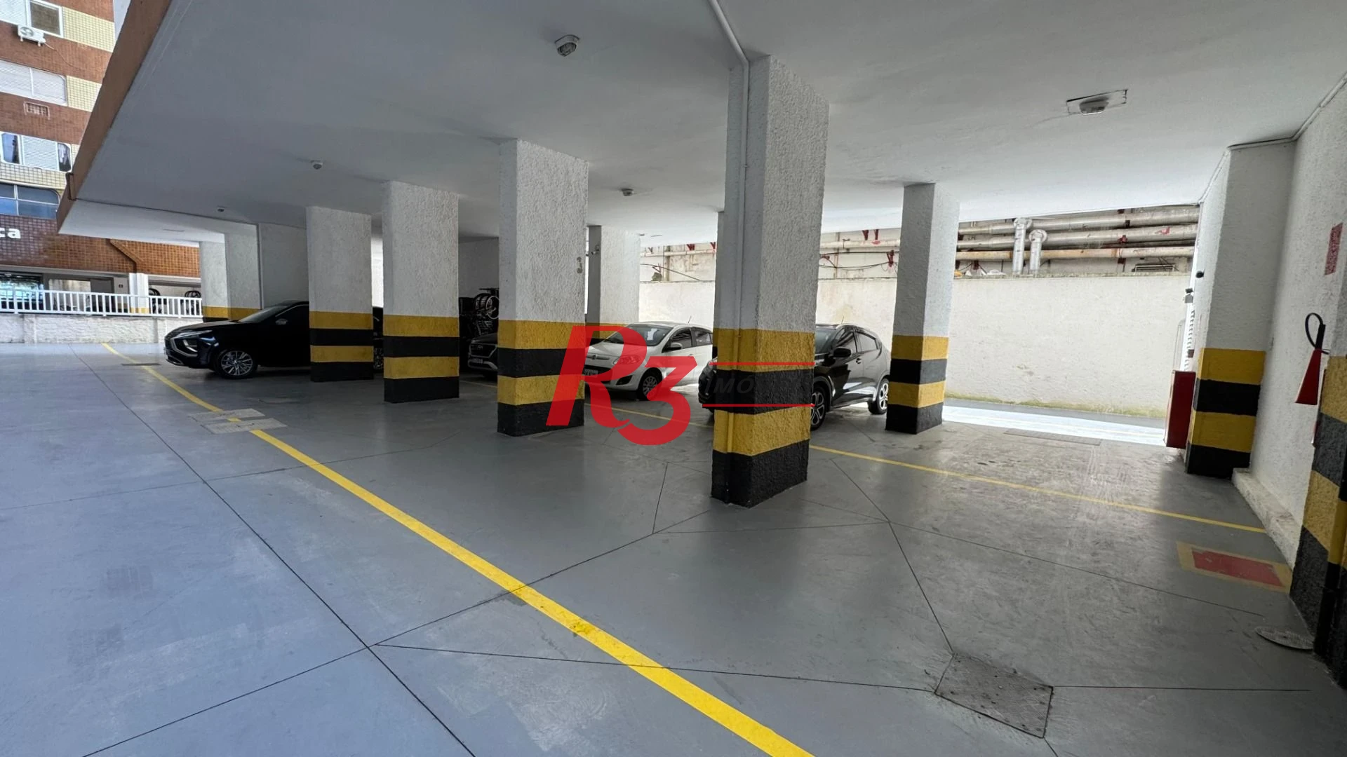 Apartamento com 2 dormitórios à venda, 55 m² por R$ 535.000,00 - Gonzaga - Santos/SP
