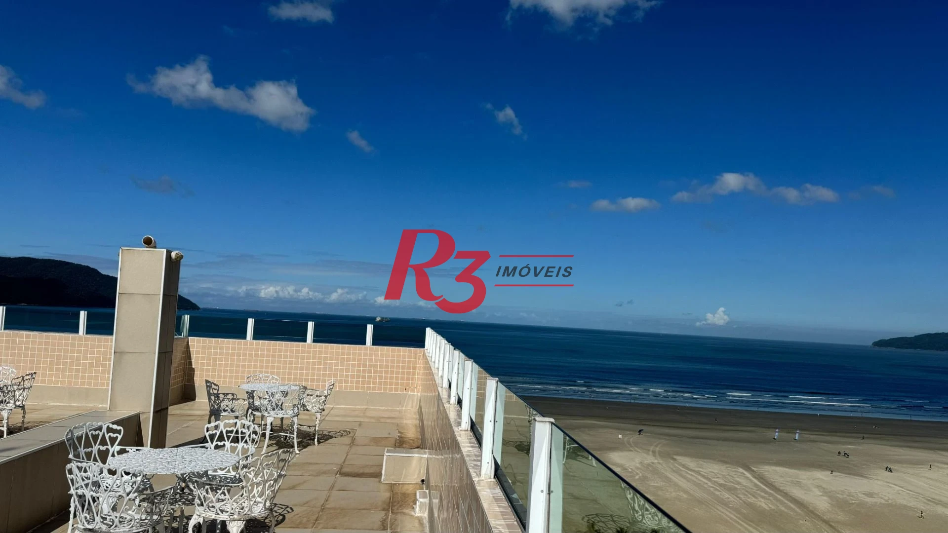 Apartamento com 2 dormitórios à venda, 55 m² por R$ 535.000,00 - Gonzaga - Santos/SP