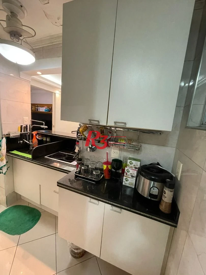 Apartamento com 2 dormitórios à venda, 55 m² por R$ 535.000,00 - Gonzaga - Santos/SP