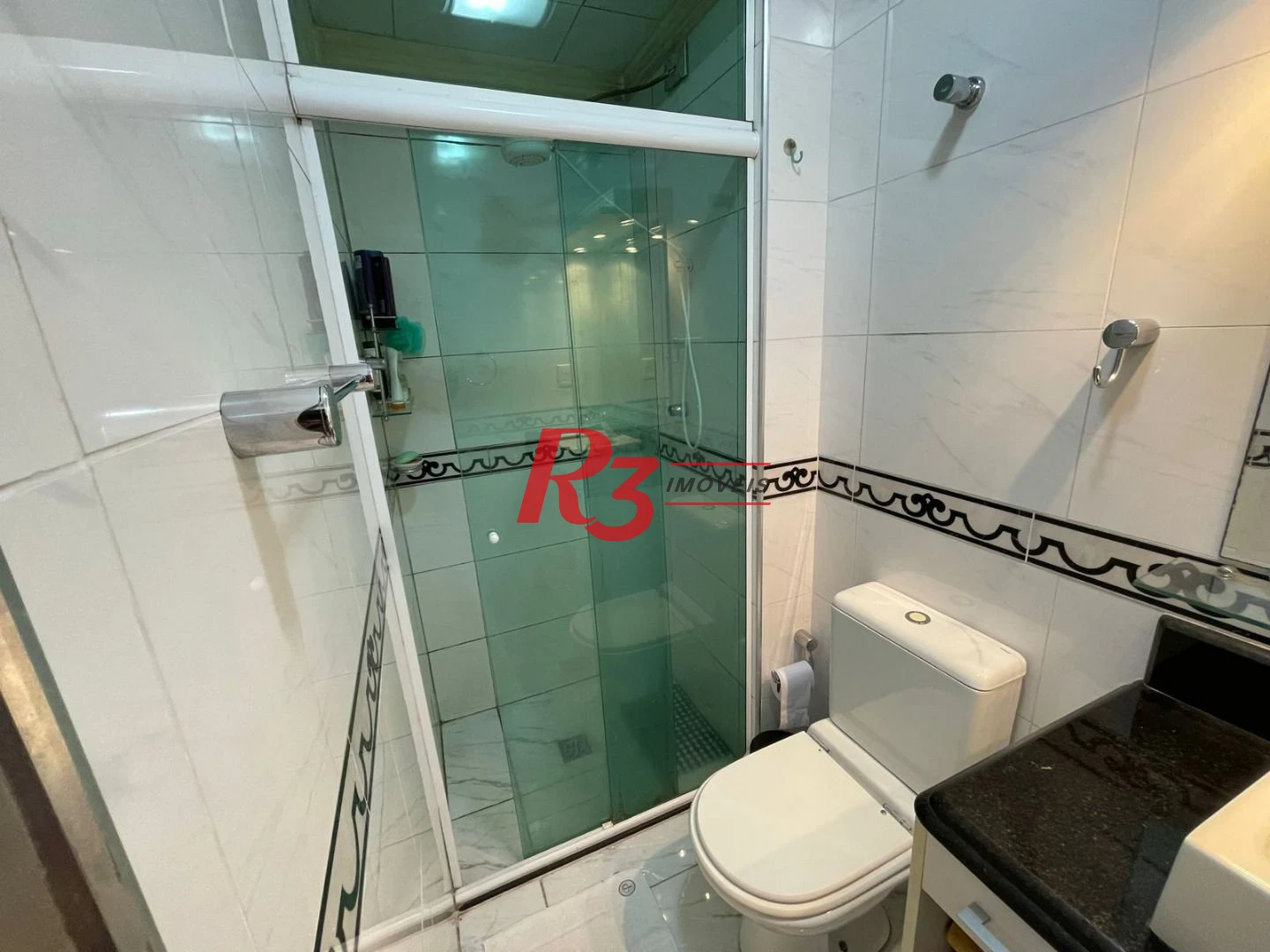 Apartamento com 2 dormitórios à venda, 55 m² por R$ 535.000,00 - Gonzaga - Santos/SP