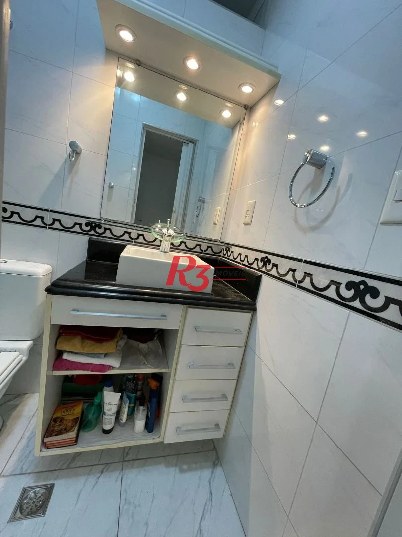 Apartamento com 2 dormitórios à venda, 55 m² por R$ 535.000,00 - Gonzaga - Santos/SP