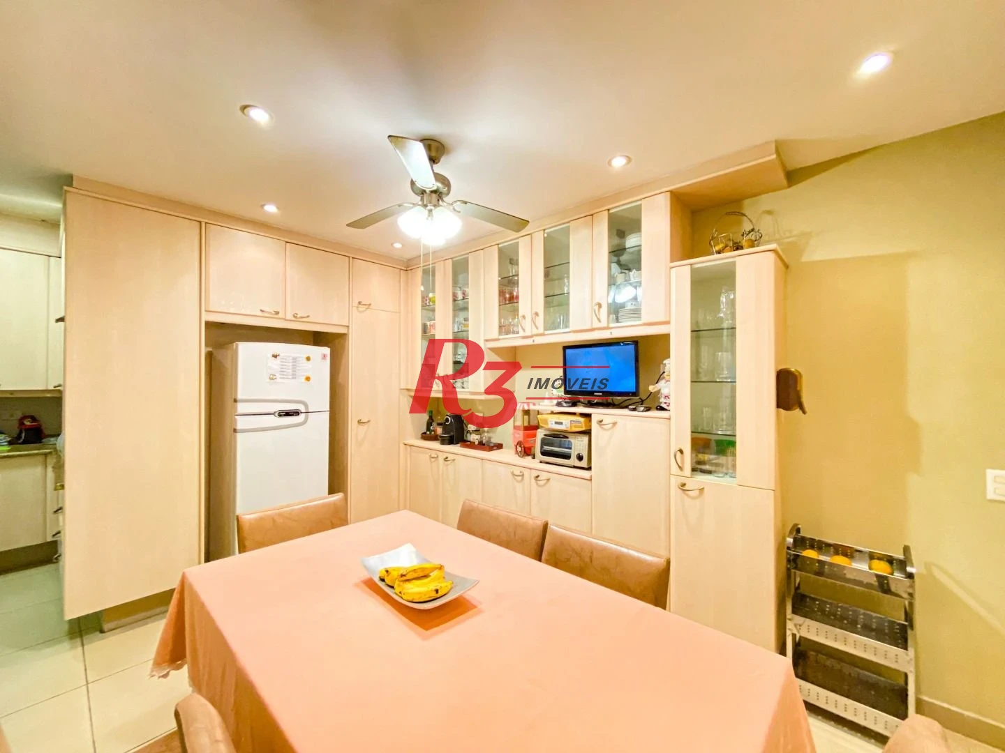 LOCAÇÃO Apartamento com 4 dormitórios, 294 m² - venda por R$ 2.300.000 ou aluguel por R$ 15.000/mês - Boqueirão - Santos/SP