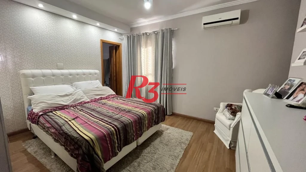 Casa à venda, 127 m² por R$ 550.000,00 - Bom Retiro - Santos/SP
