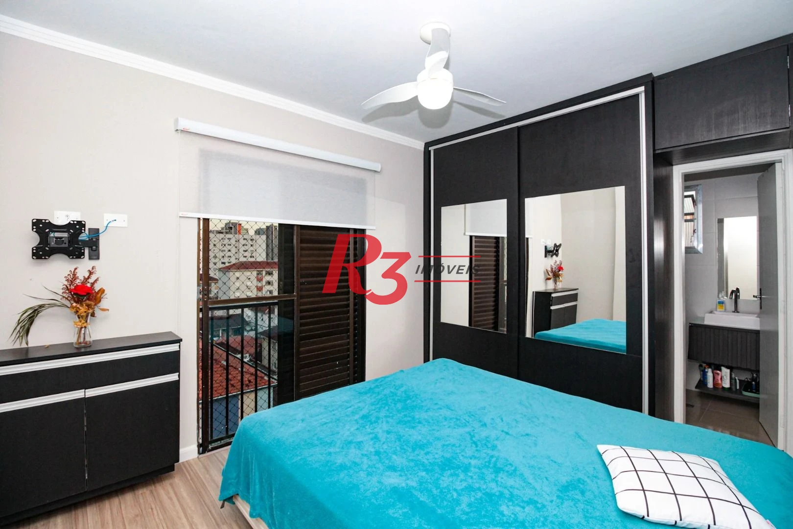 Apartamento com 2 dormitórios à venda, 94 m² por R$ 745.000,00 - Campo Grande - Santos/SP