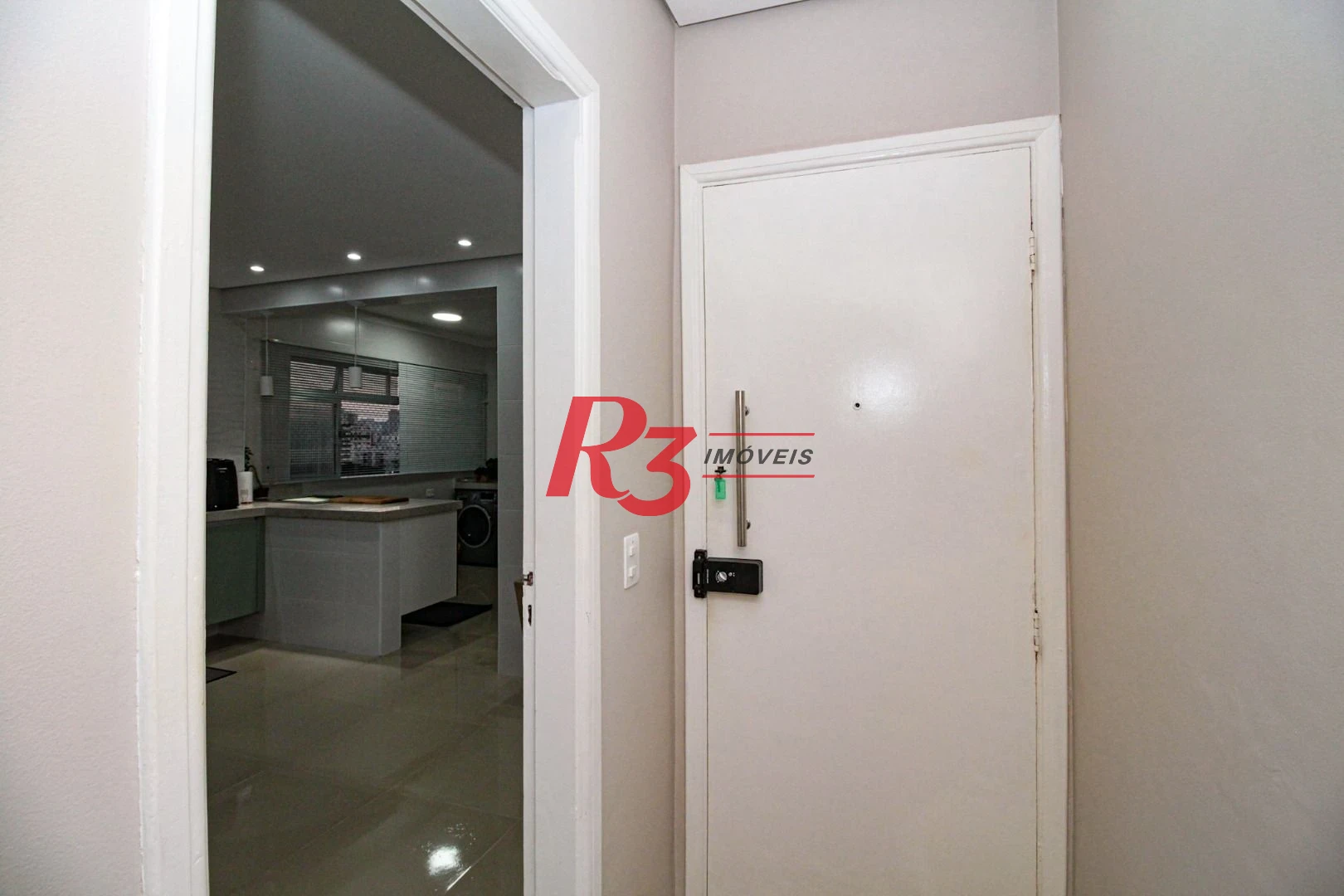 Apartamento com 2 dormitórios à venda, 94 m² por R$ 745.000,00 - Campo Grande - Santos/SP