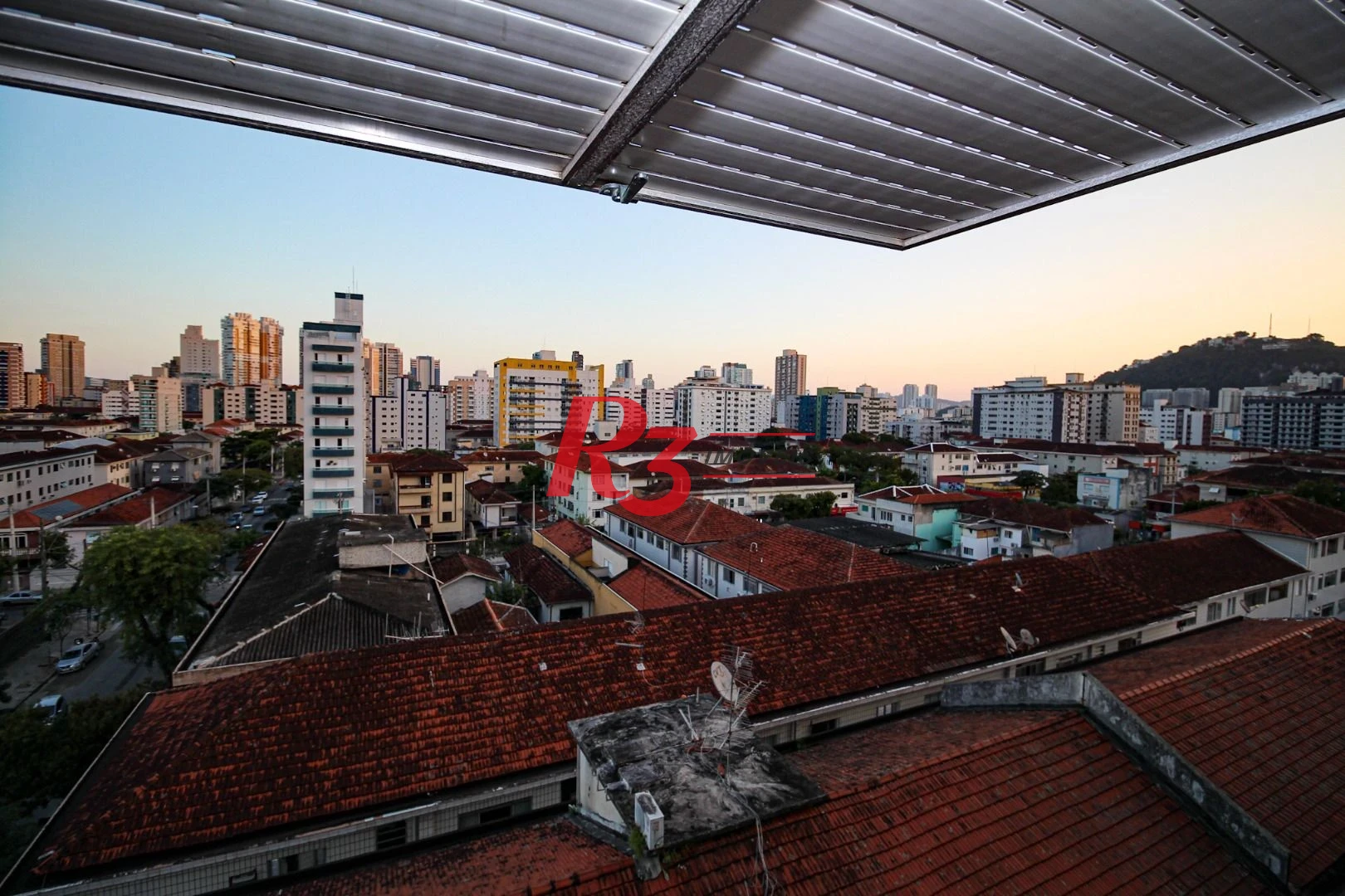 Apartamento com 2 dormitórios à venda, 94 m² por R$ 745.000,00 - Campo Grande - Santos/SP