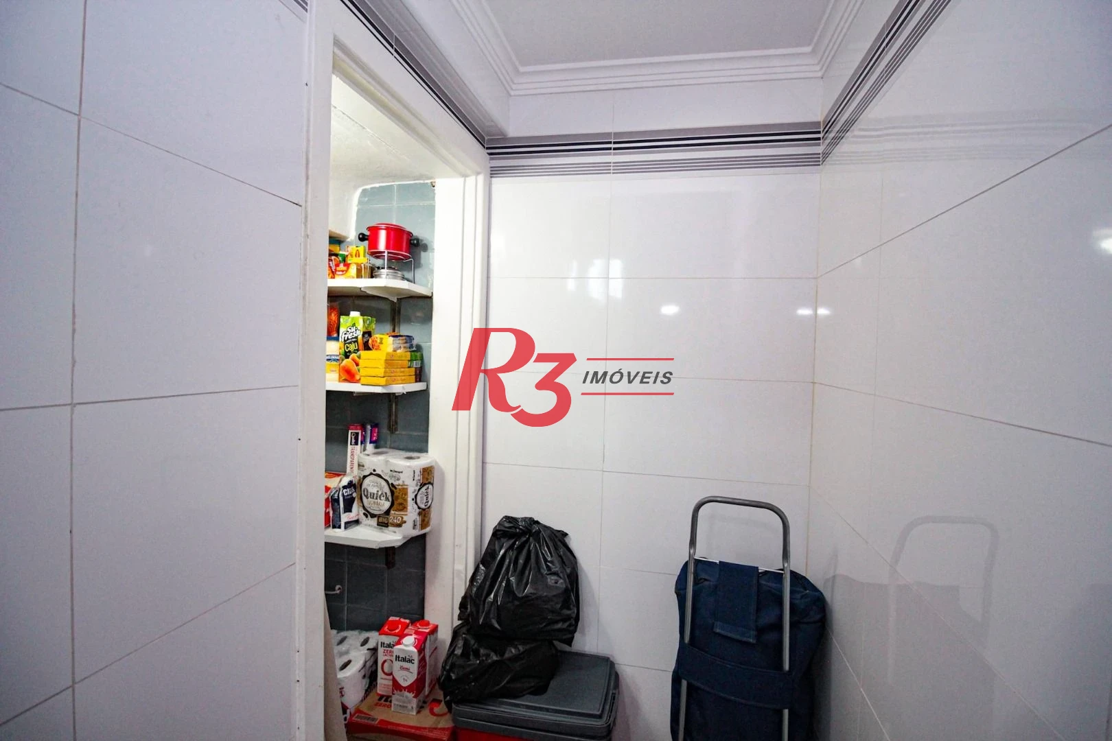Sobrado com 4 dormitórios à venda, 150 m² por R$ 2.000.000,00 - Gonzaga - Santos/SP