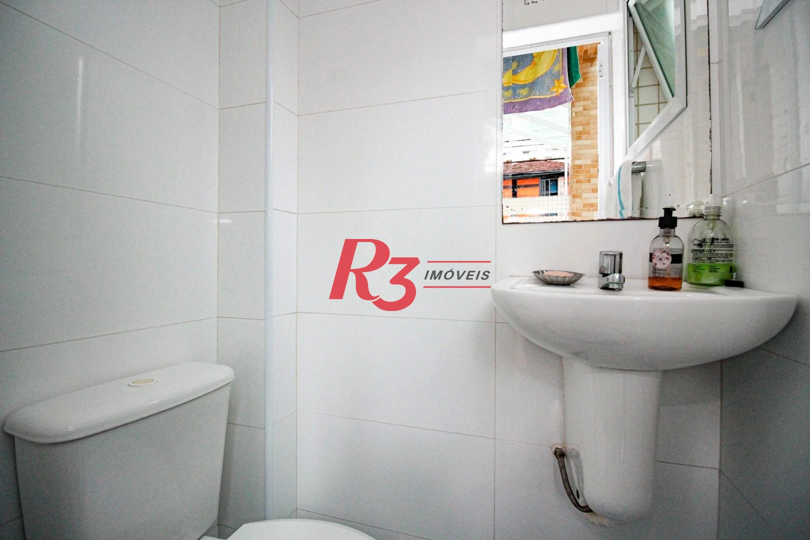 Sobrado com 4 dormitórios à venda, 150 m² por R$ 2.000.000,00 - Gonzaga - Santos/SP