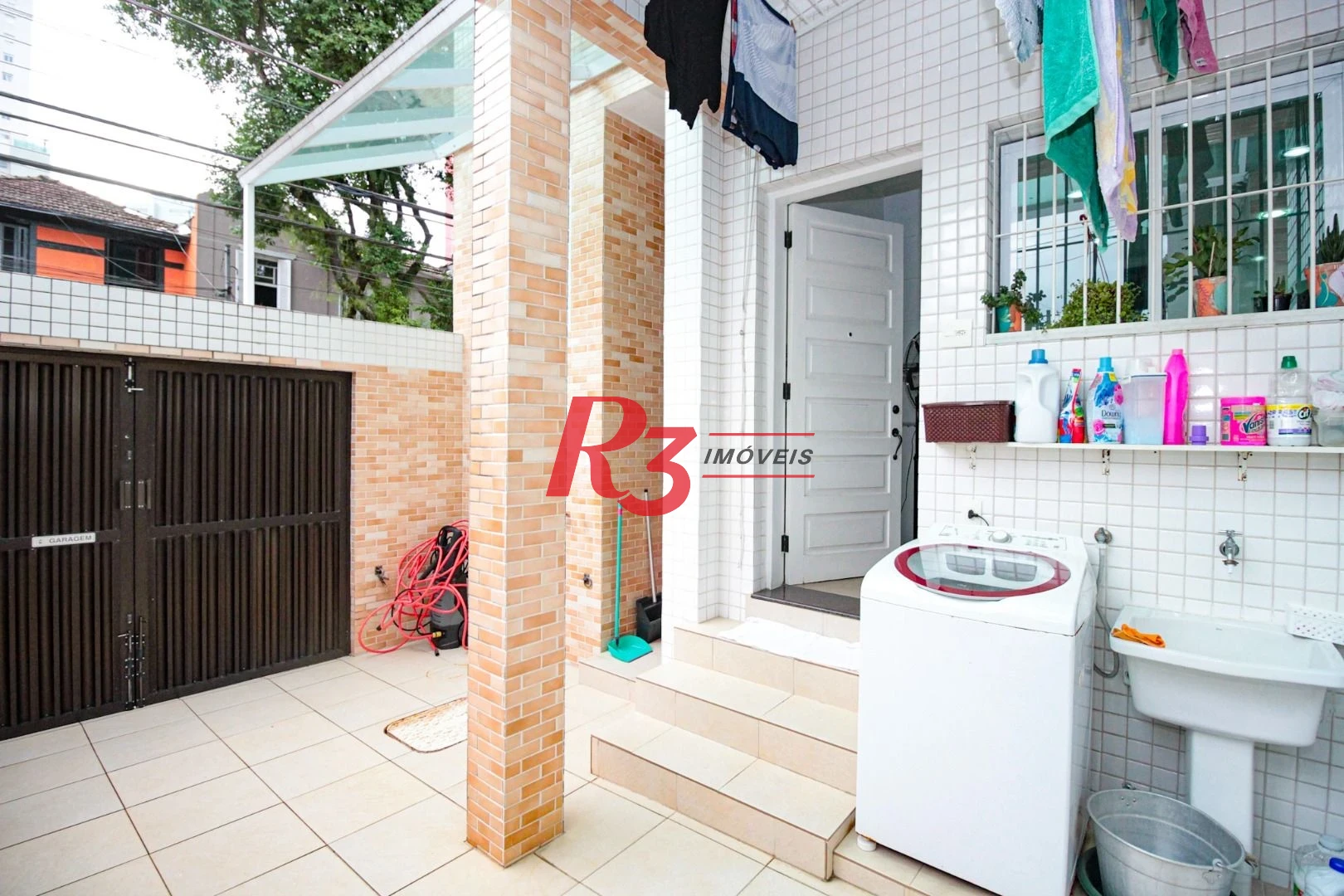 Sobrado com 4 dormitórios à venda, 150 m² por R$ 2.000.000,00 - Gonzaga - Santos/SP