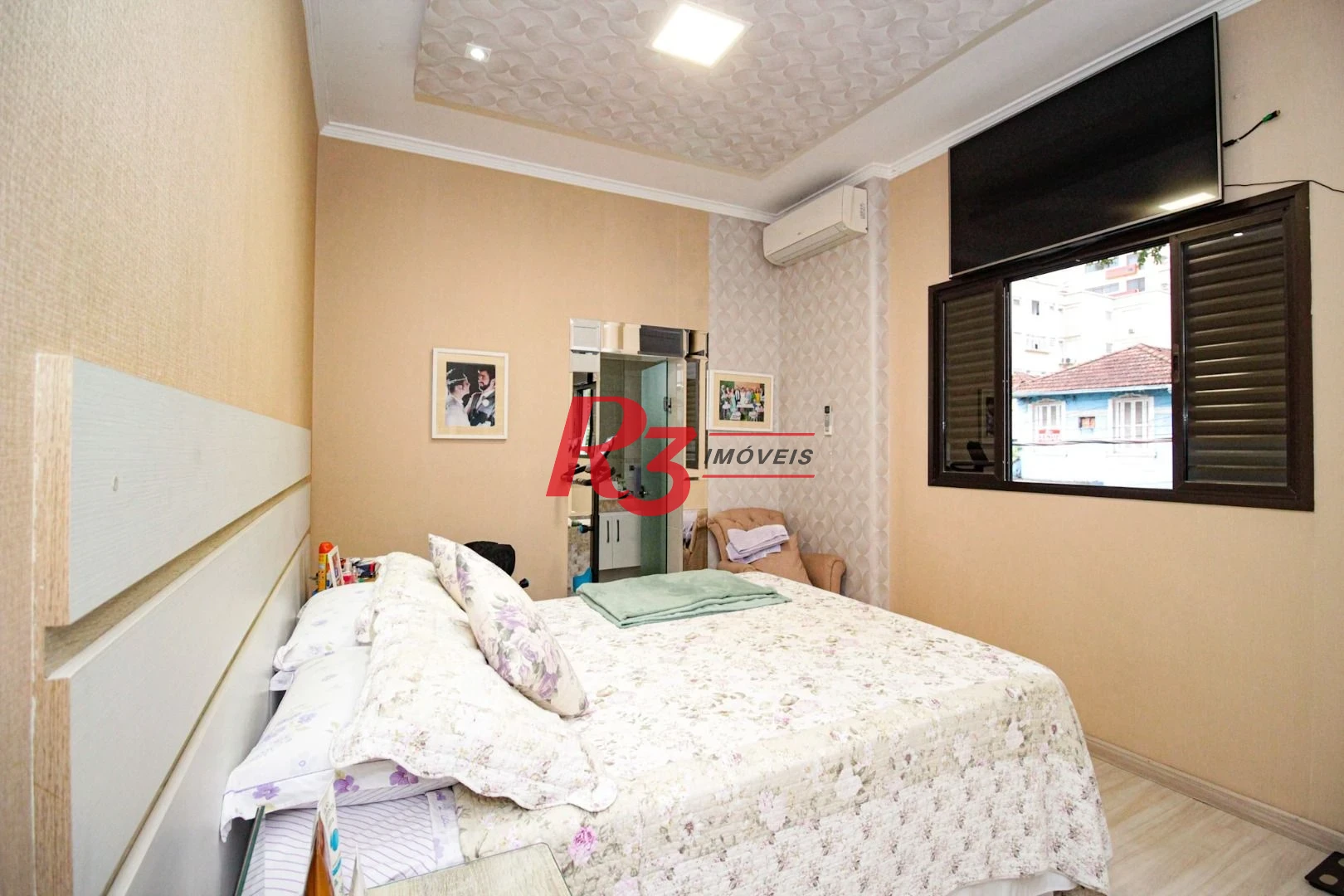 Sobrado com 4 dormitórios à venda, 150 m² por R$ 2.000.000,00 - Gonzaga - Santos/SP