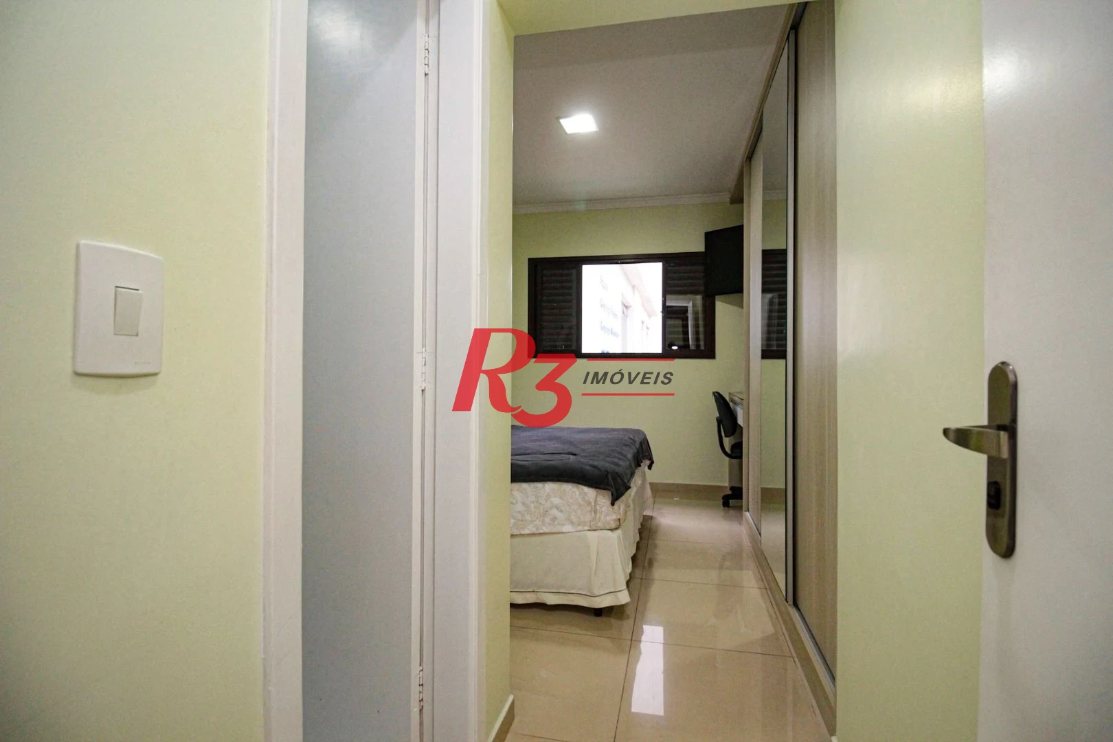 Sobrado com 4 dormitórios à venda, 150 m² por R$ 2.000.000,00 - Gonzaga - Santos/SP