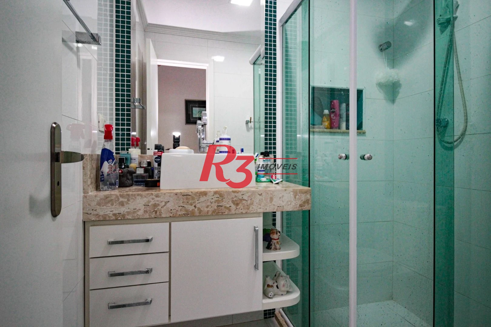 Sobrado com 4 dormitórios à venda, 150 m² por R$ 2.000.000,00 - Gonzaga - Santos/SP