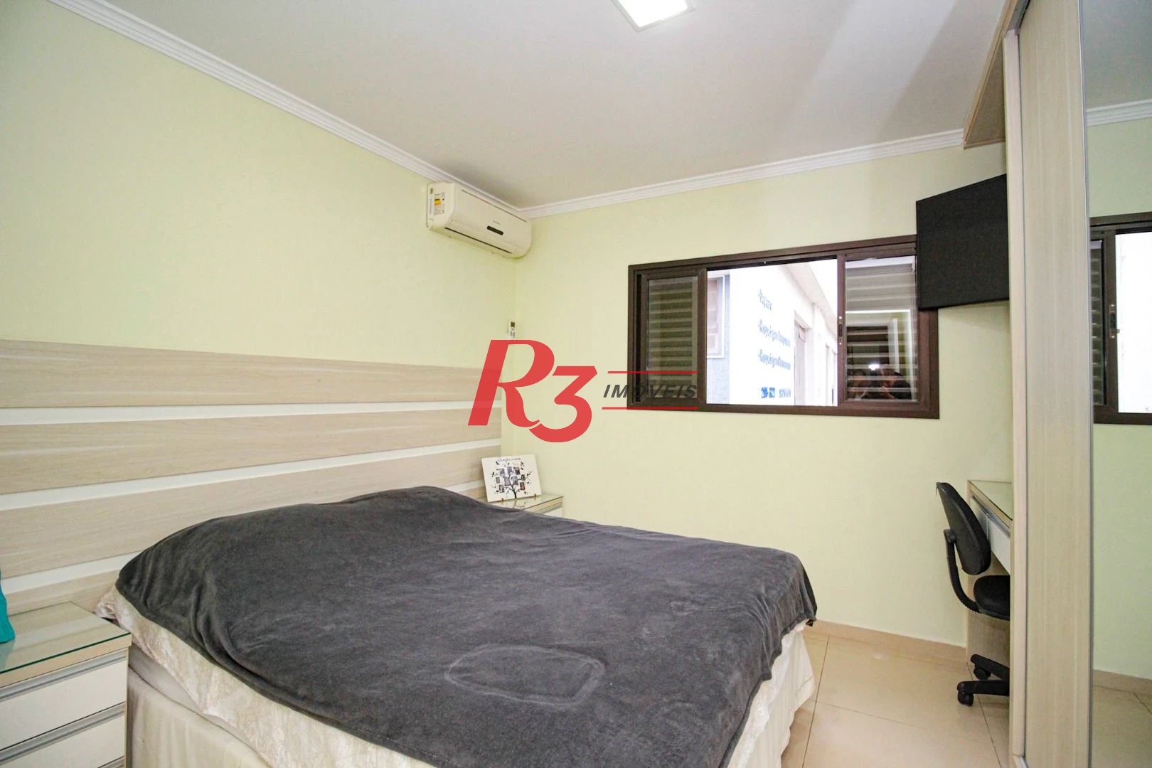 Sobrado com 4 dormitórios à venda, 150 m² por R$ 2.000.000,00 - Gonzaga - Santos/SP