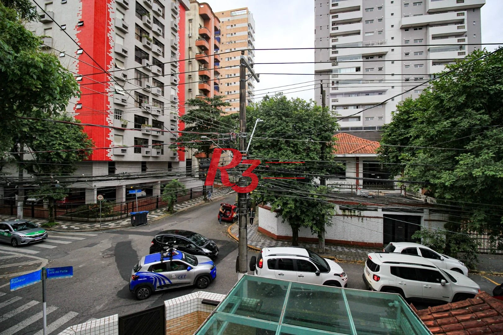 Sobrado com 4 dormitórios à venda, 150 m² por R$ 2.000.000,00 - Gonzaga - Santos/SP