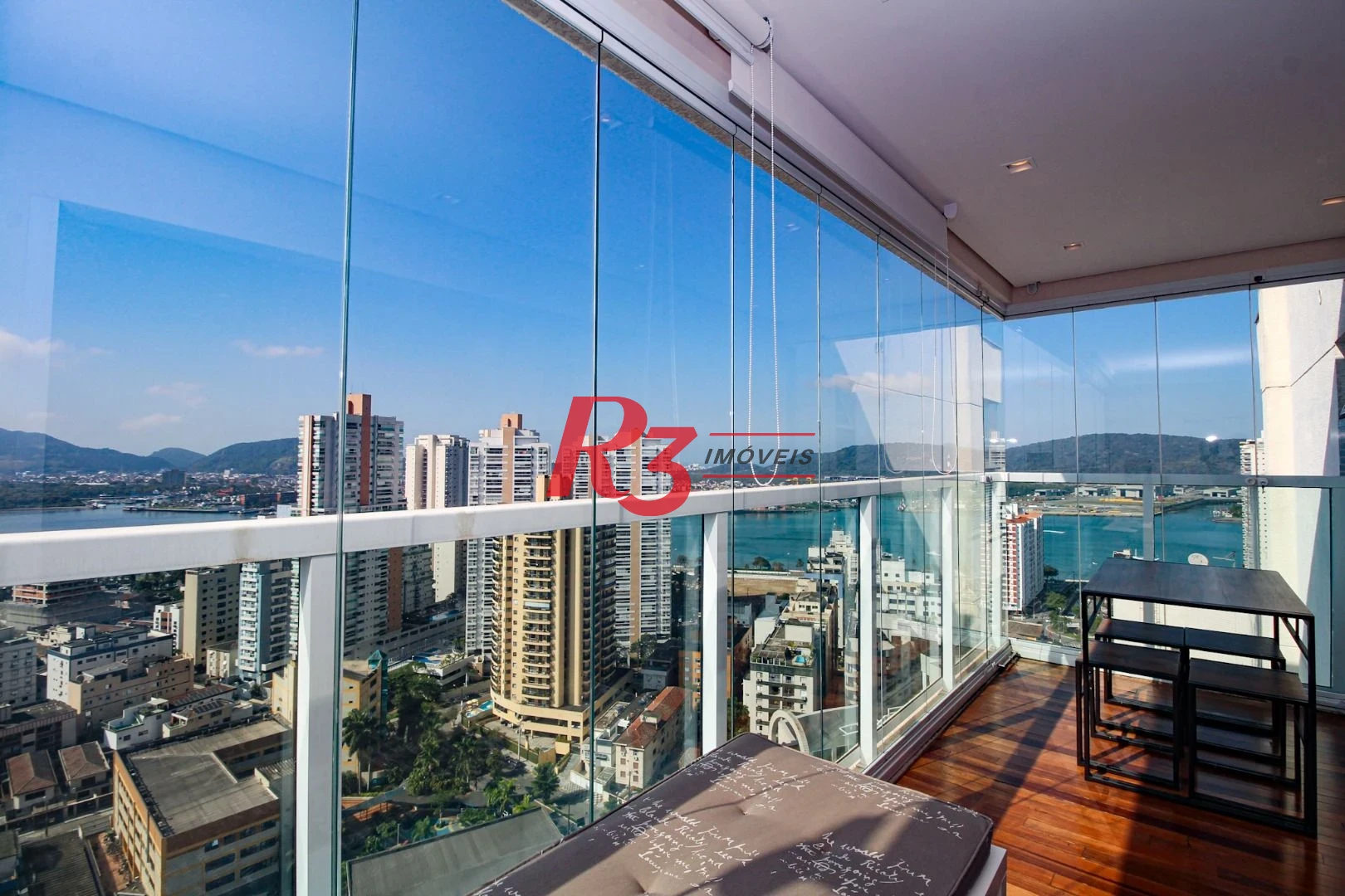 Apartamento com 1 dormitório à venda, 50 m² por R$ 950.000,00 - Ponta da Praia - Santos/SP