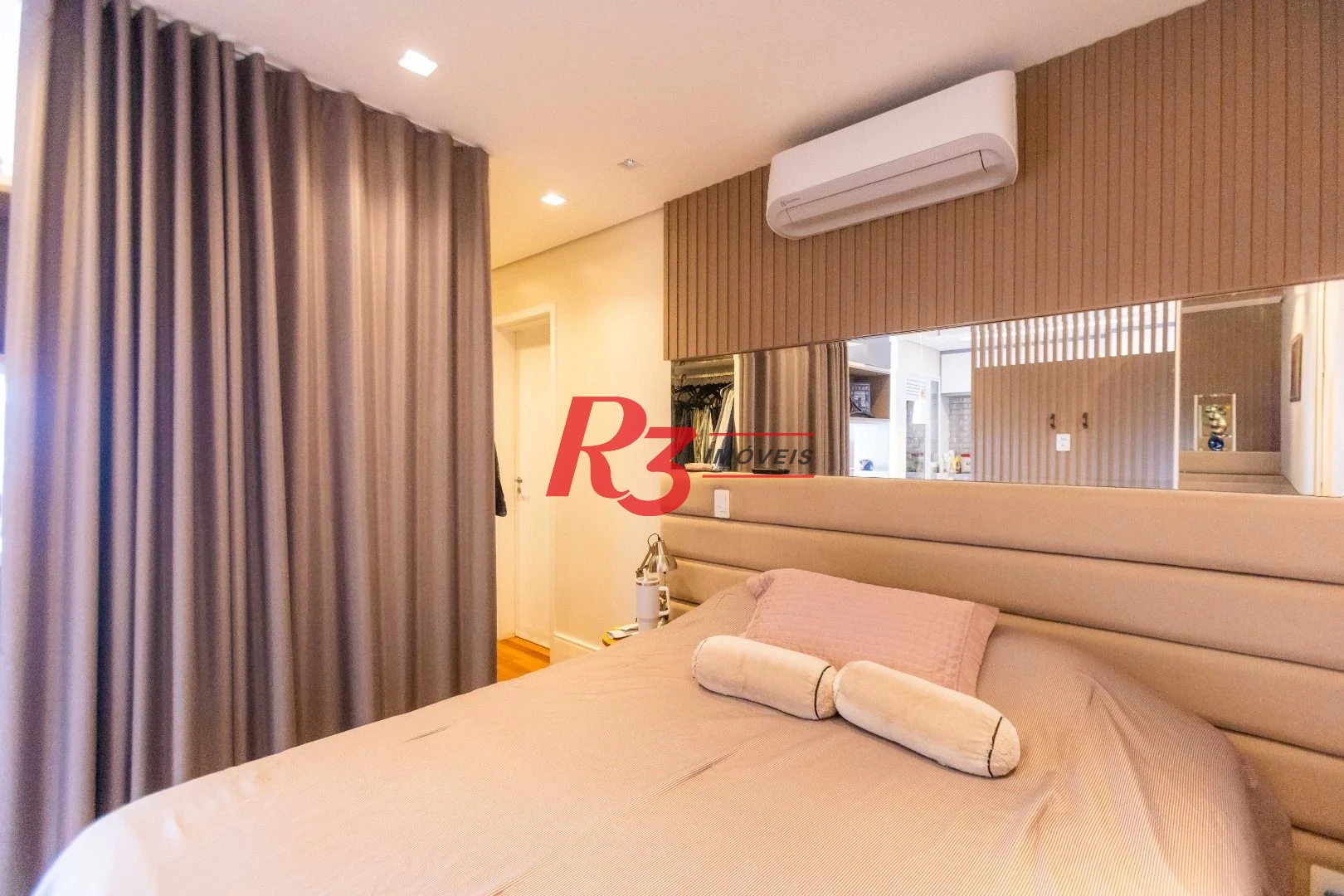 Apartamento com 1 dormitório à venda, 50 m² por R$ 950.000,00 - Ponta da Praia - Santos/SP