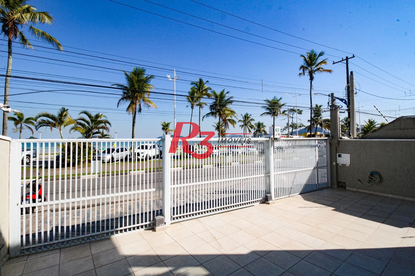 Sobrado à venda, 340 m² por R$ 3.200.000,00 - Loteamento João Batista Julião - Guarujá/SP