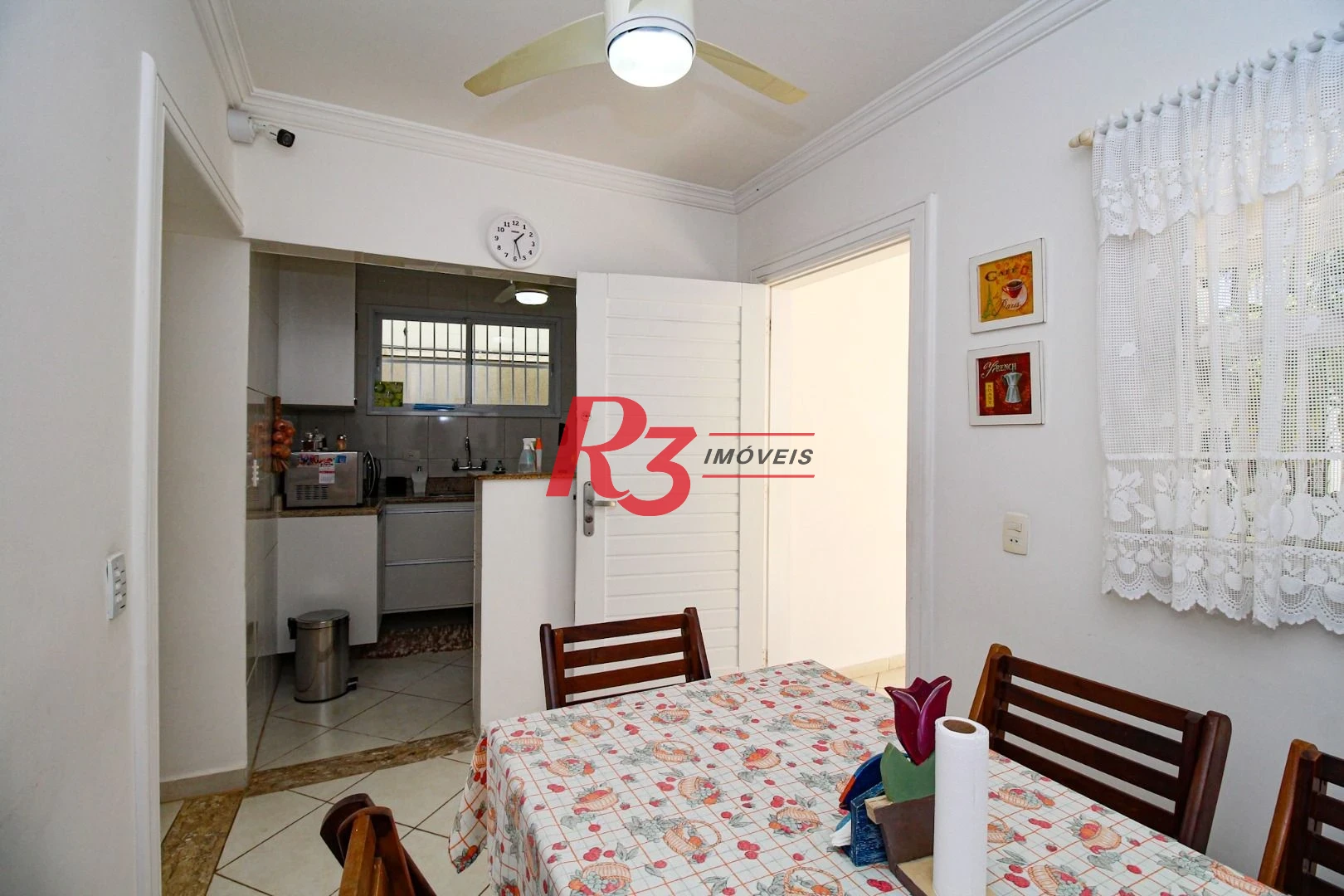 Sobrado à venda, 340 m² por R$ 3.200.000,00 - Loteamento João Batista Julião - Guarujá/SP
