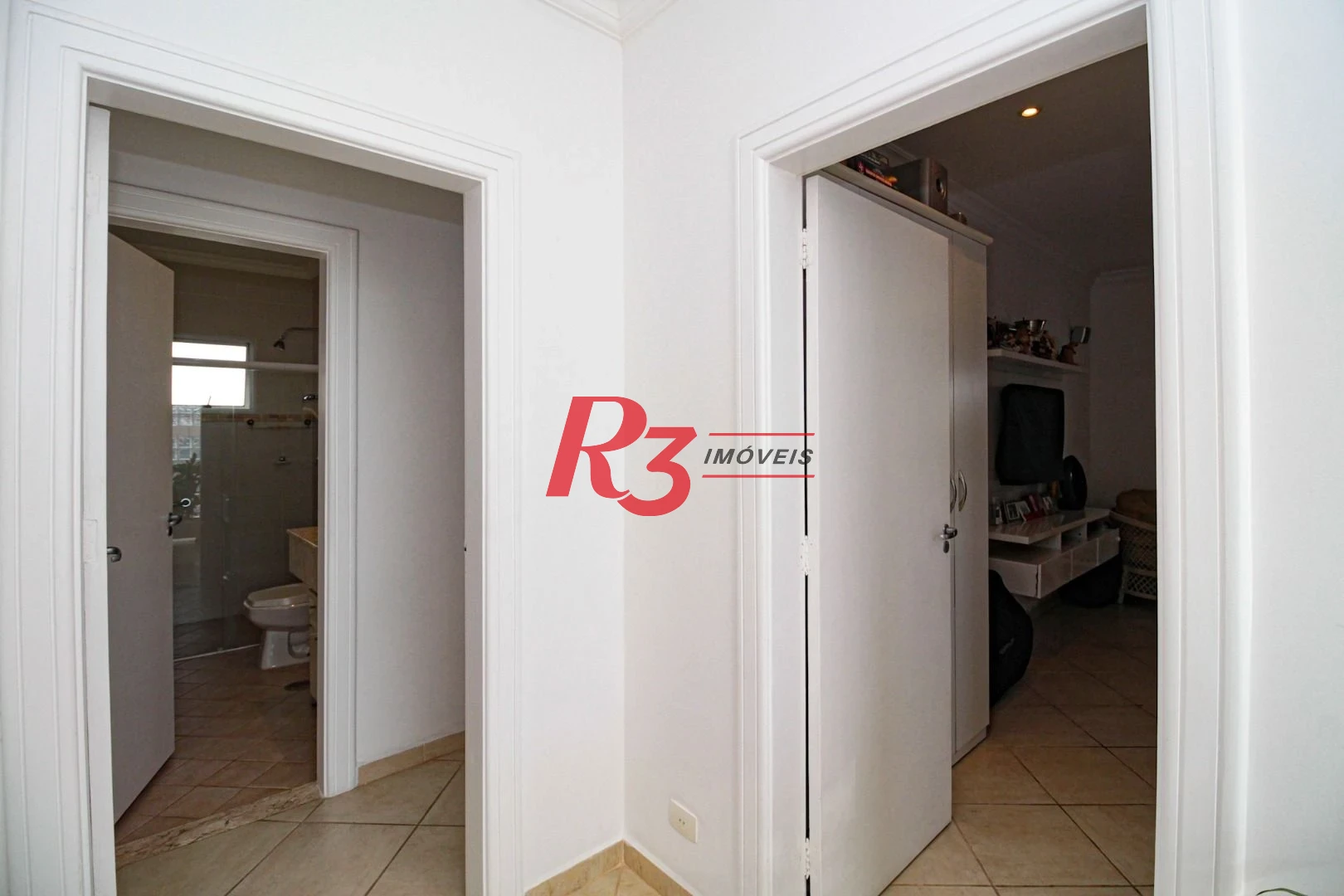 Sobrado à venda, 340 m² por R$ 3.200.000,00 - Loteamento João Batista Julião - Guarujá/SP